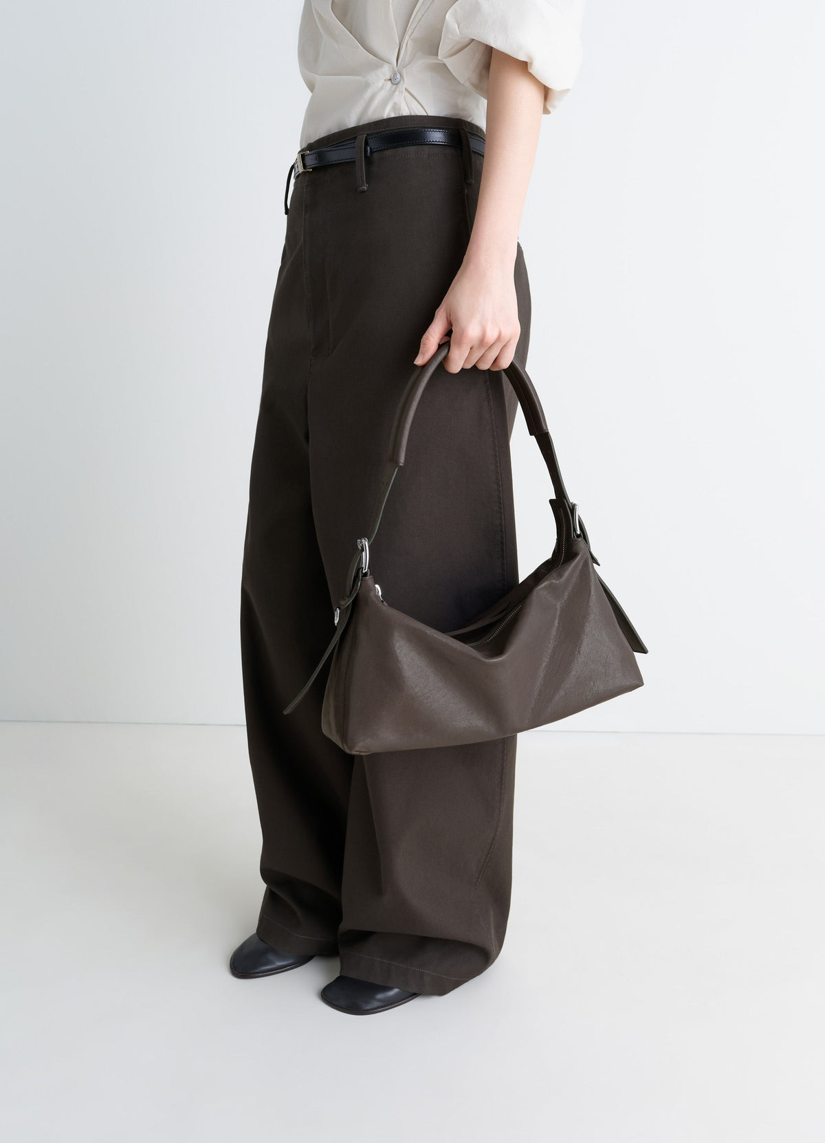 BELTED BAGUETTE BAG
