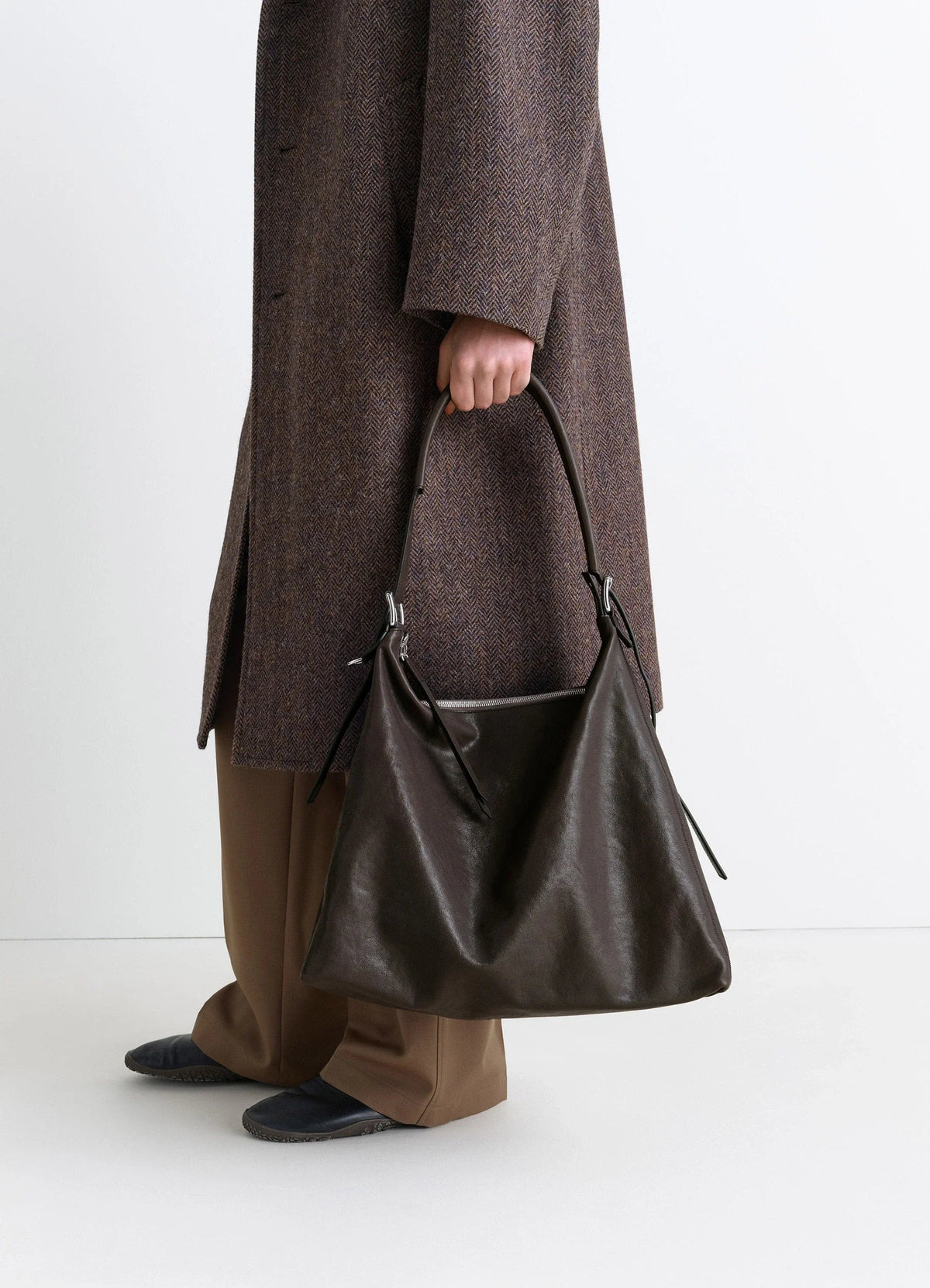 BELTED HOBO BAG