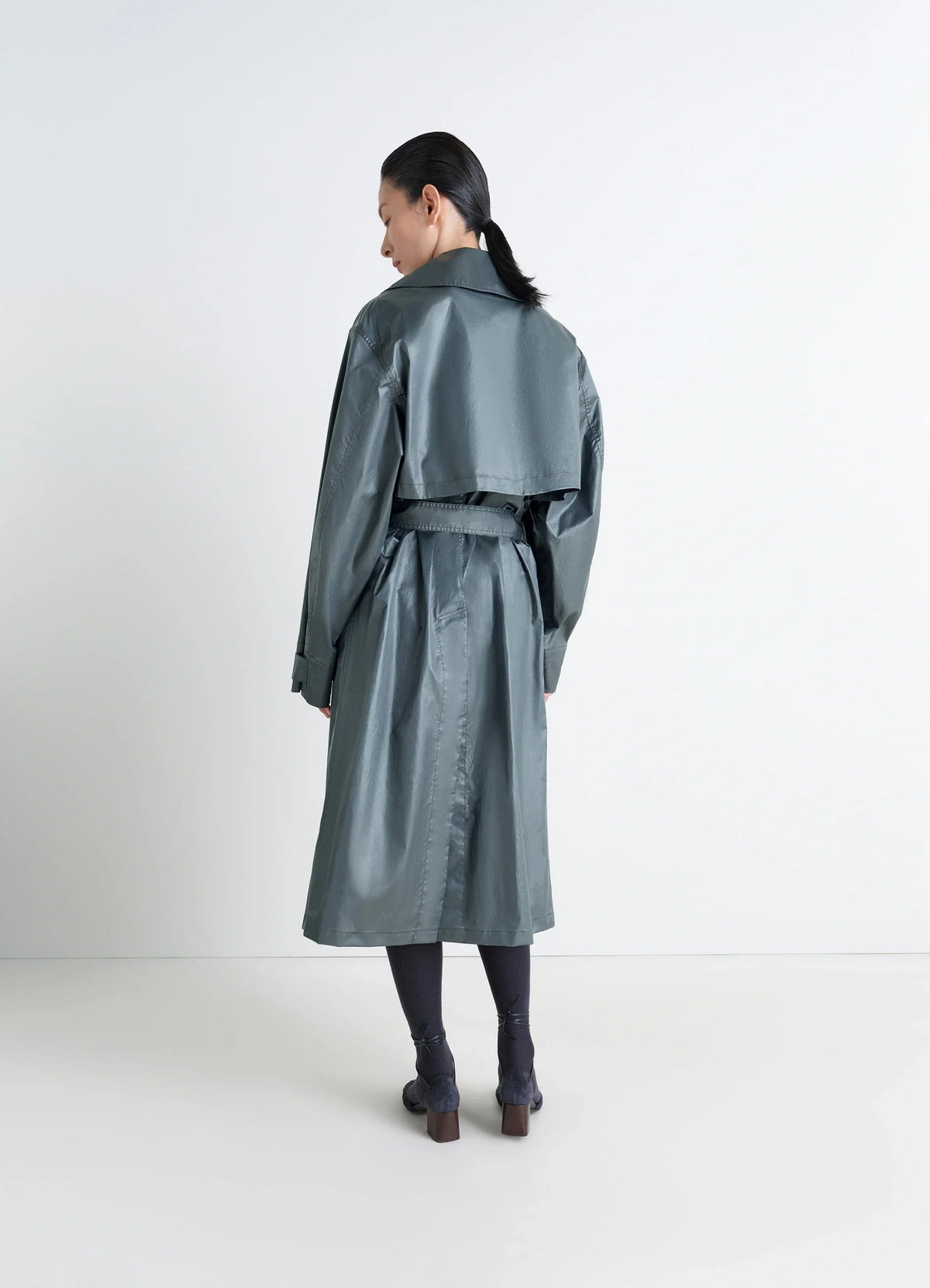 TRENCH COAT