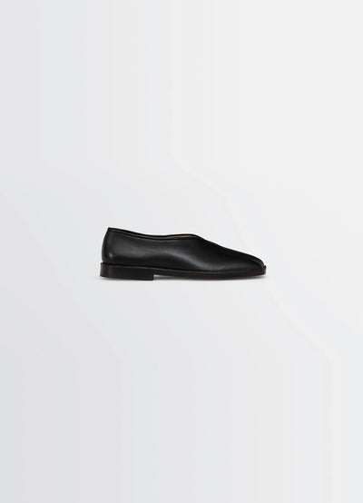 FLAT PIPED SLIPPERS