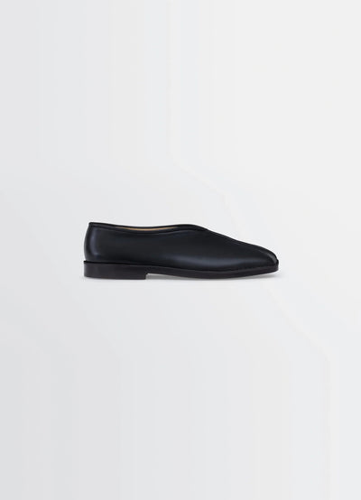FLAT PIPED SLIPPERS