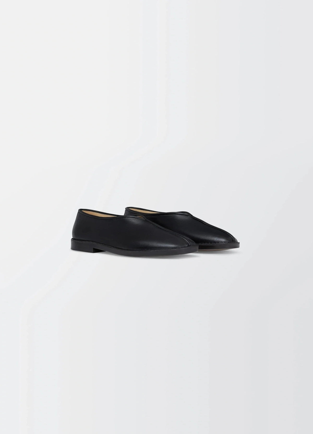 FLAT PIPED SLIPPERS