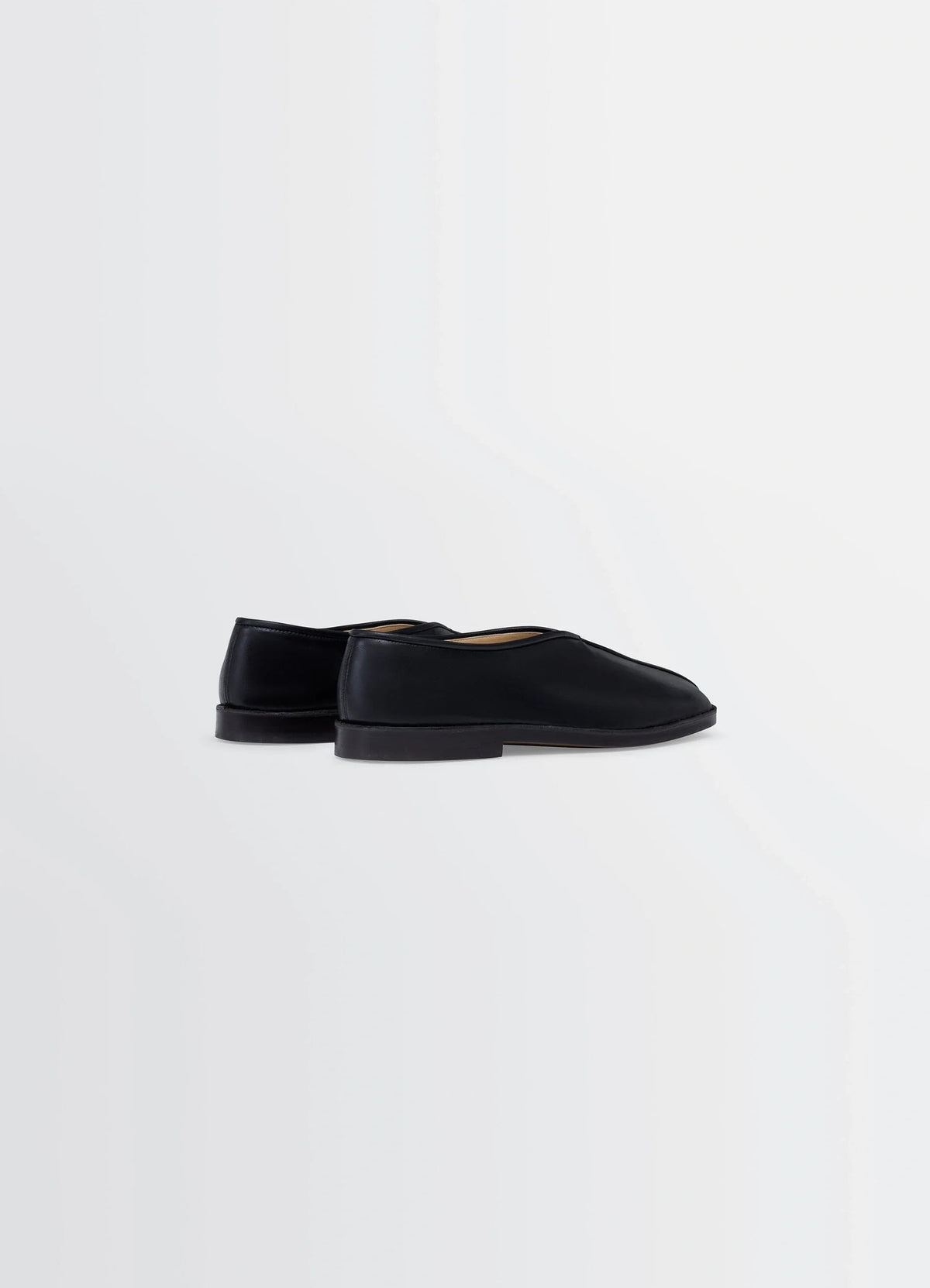 FLAT PIPED SLIPPERS