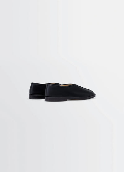 FLAT PIPED SLIPPERS