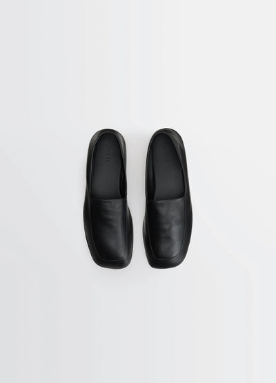 INDOOR SLIPPERS