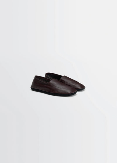 INDOOR SLIPPERS