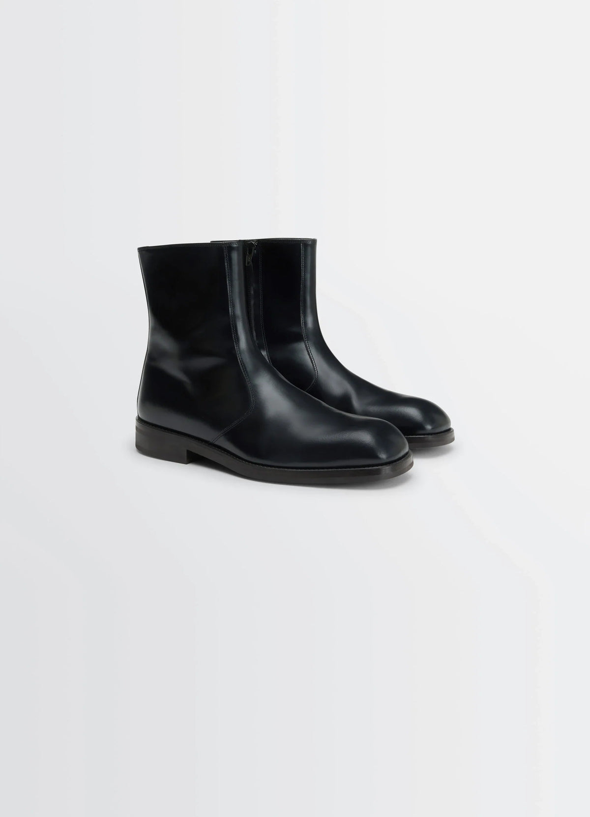 ZIPPED BOOTS
