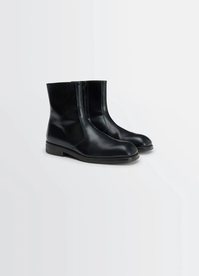 ZIPPED BOOTS