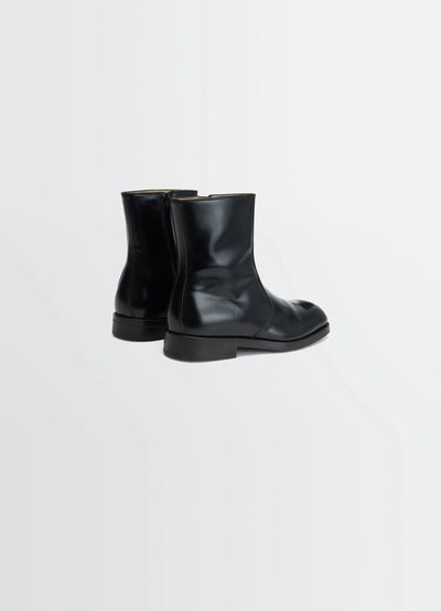 ZIPPED BOOTS