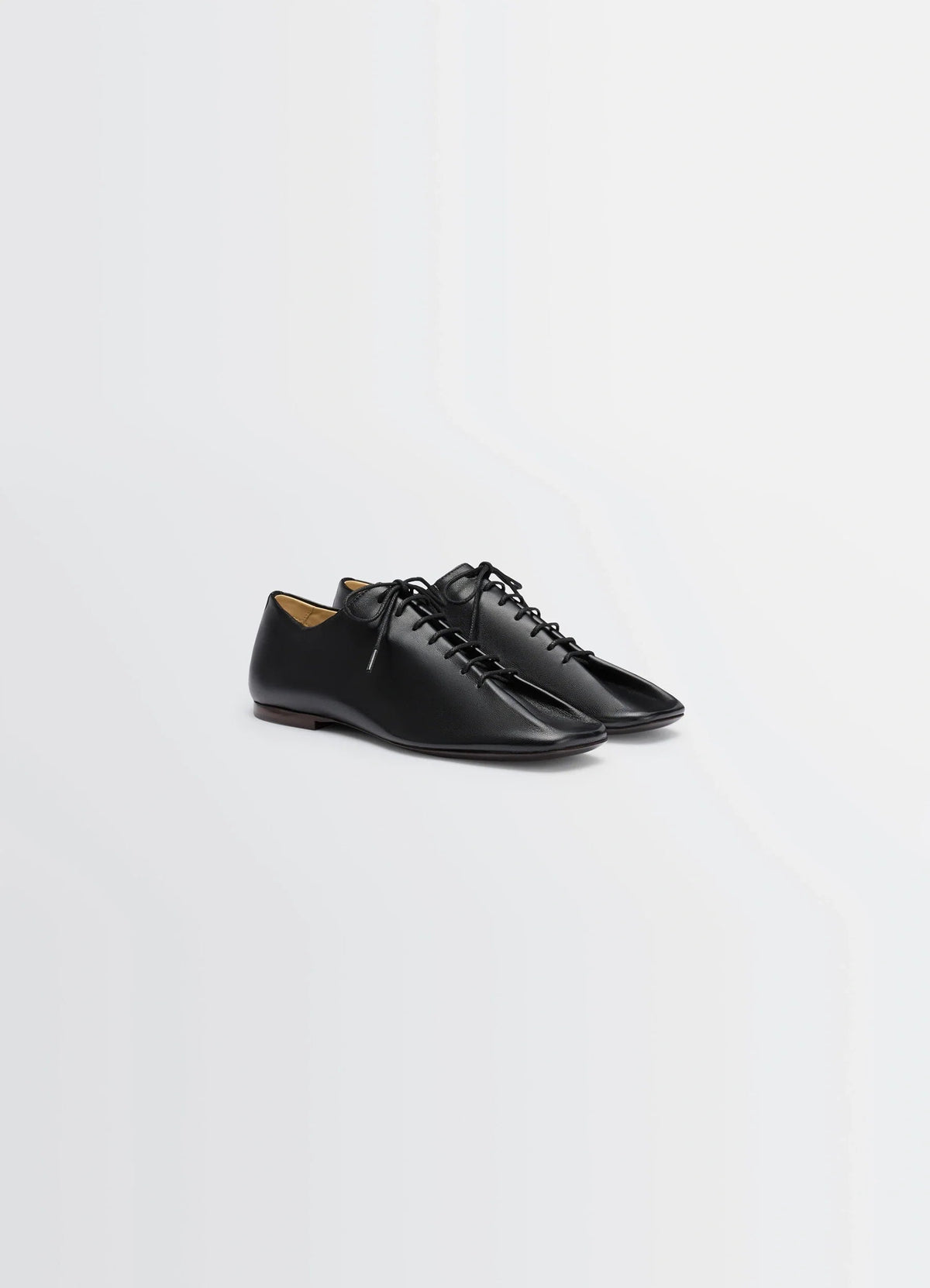 SOURIS FLAT CLASSIC DERBIES