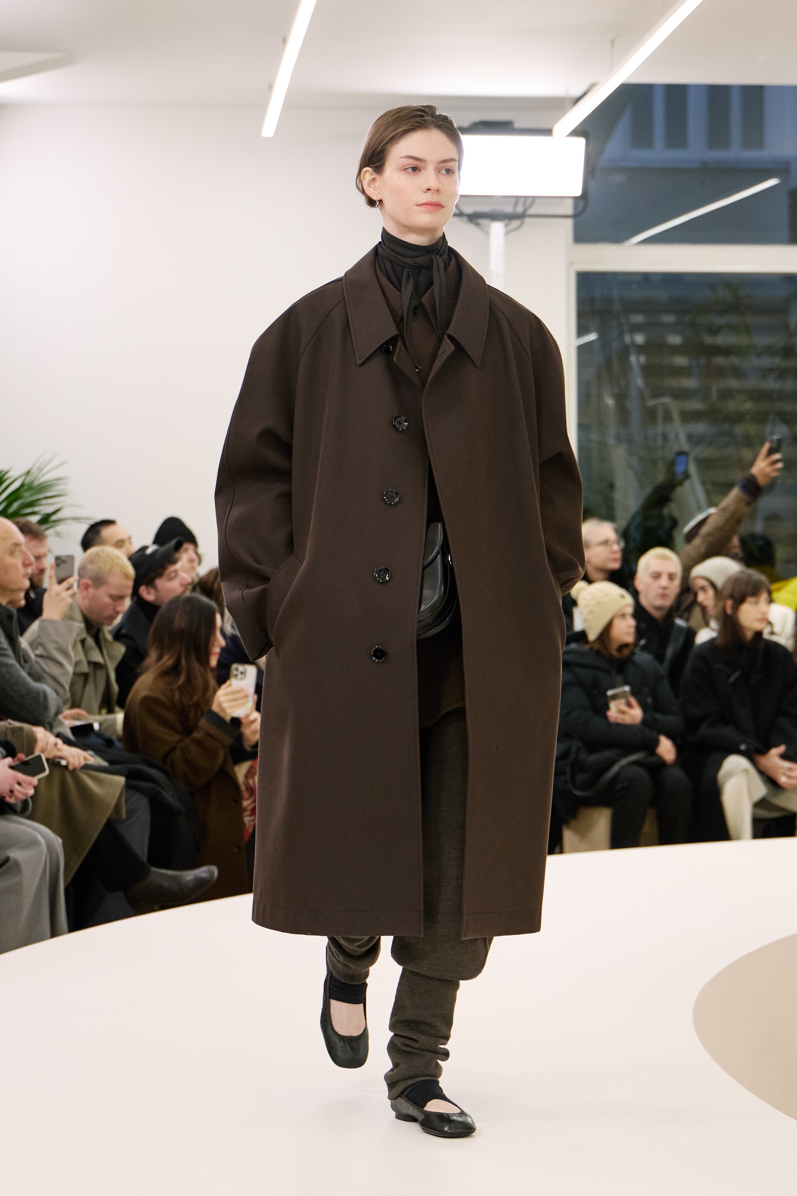LOOK 3