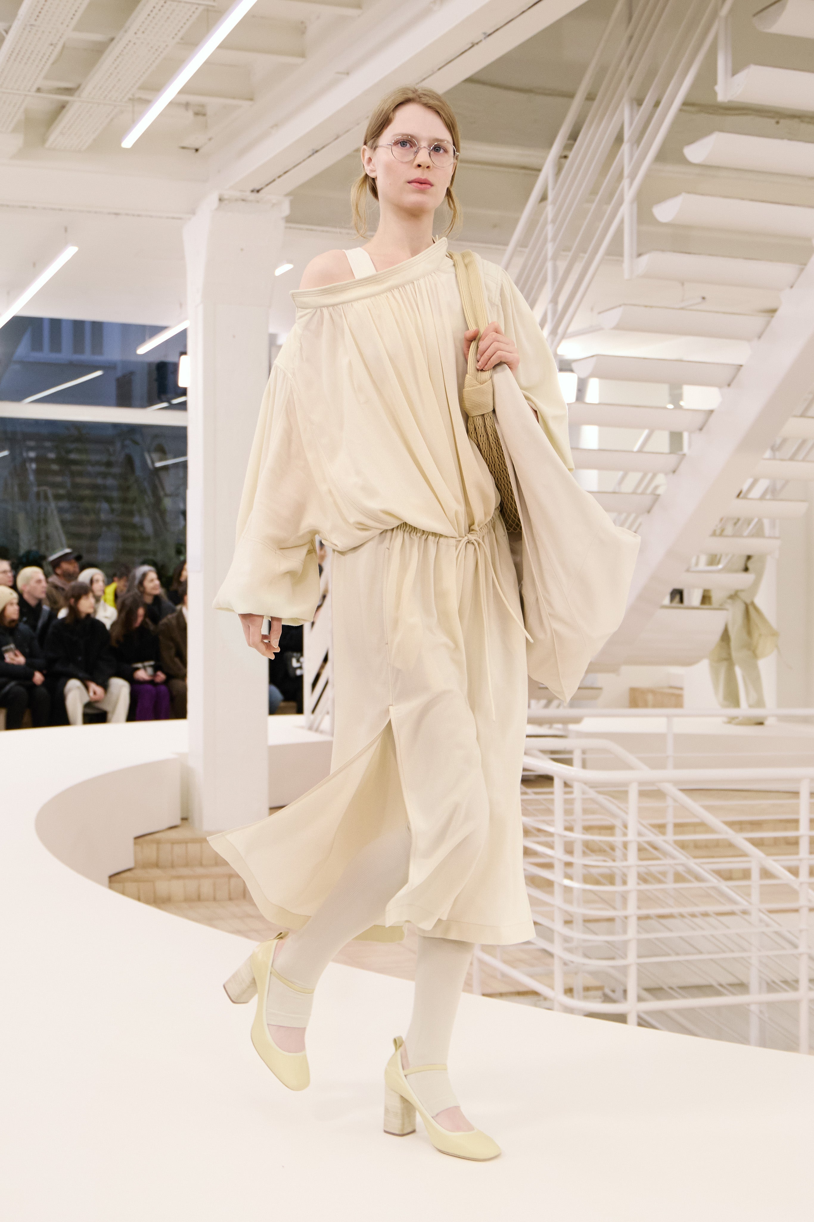 LOOK 9