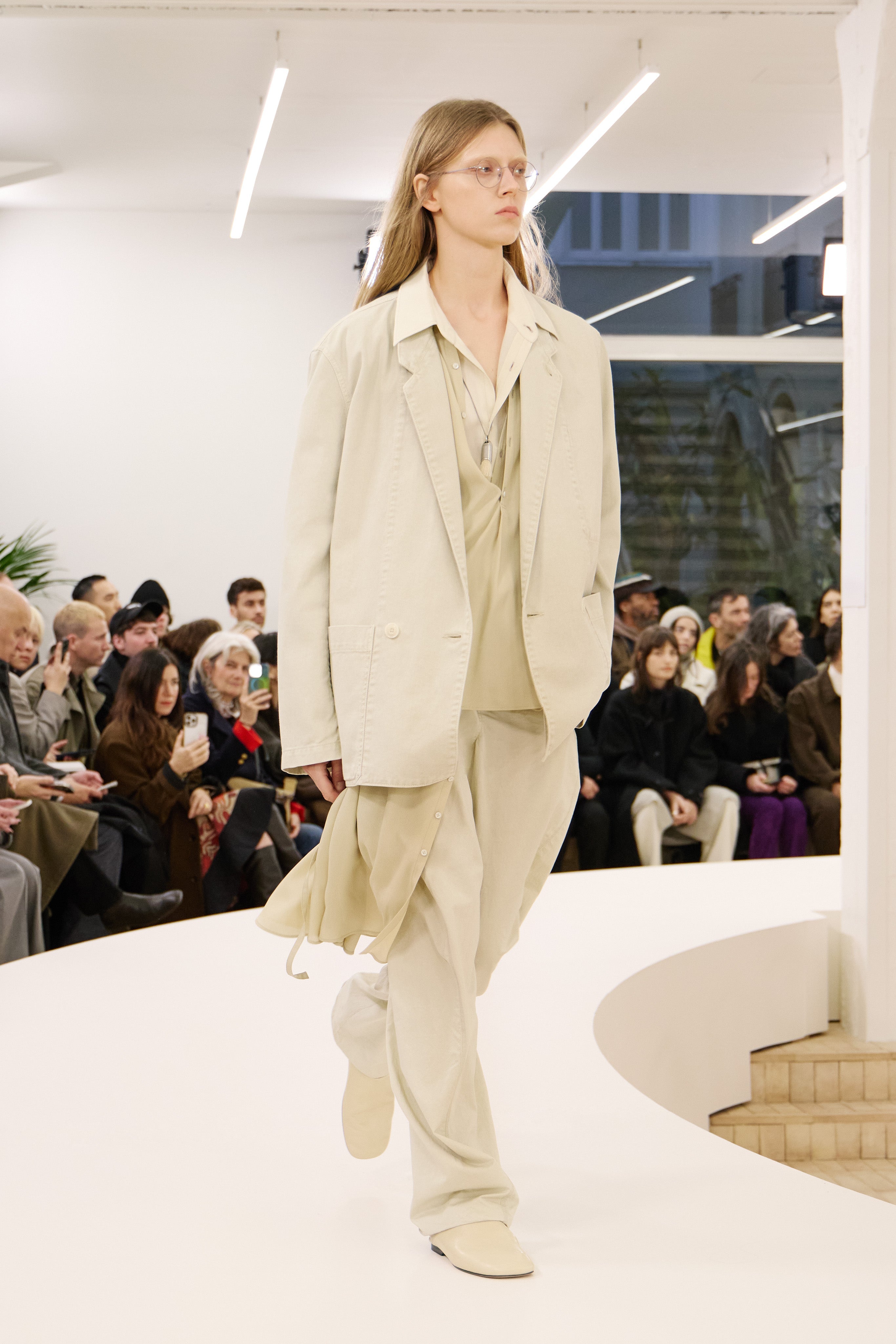LOOK 10