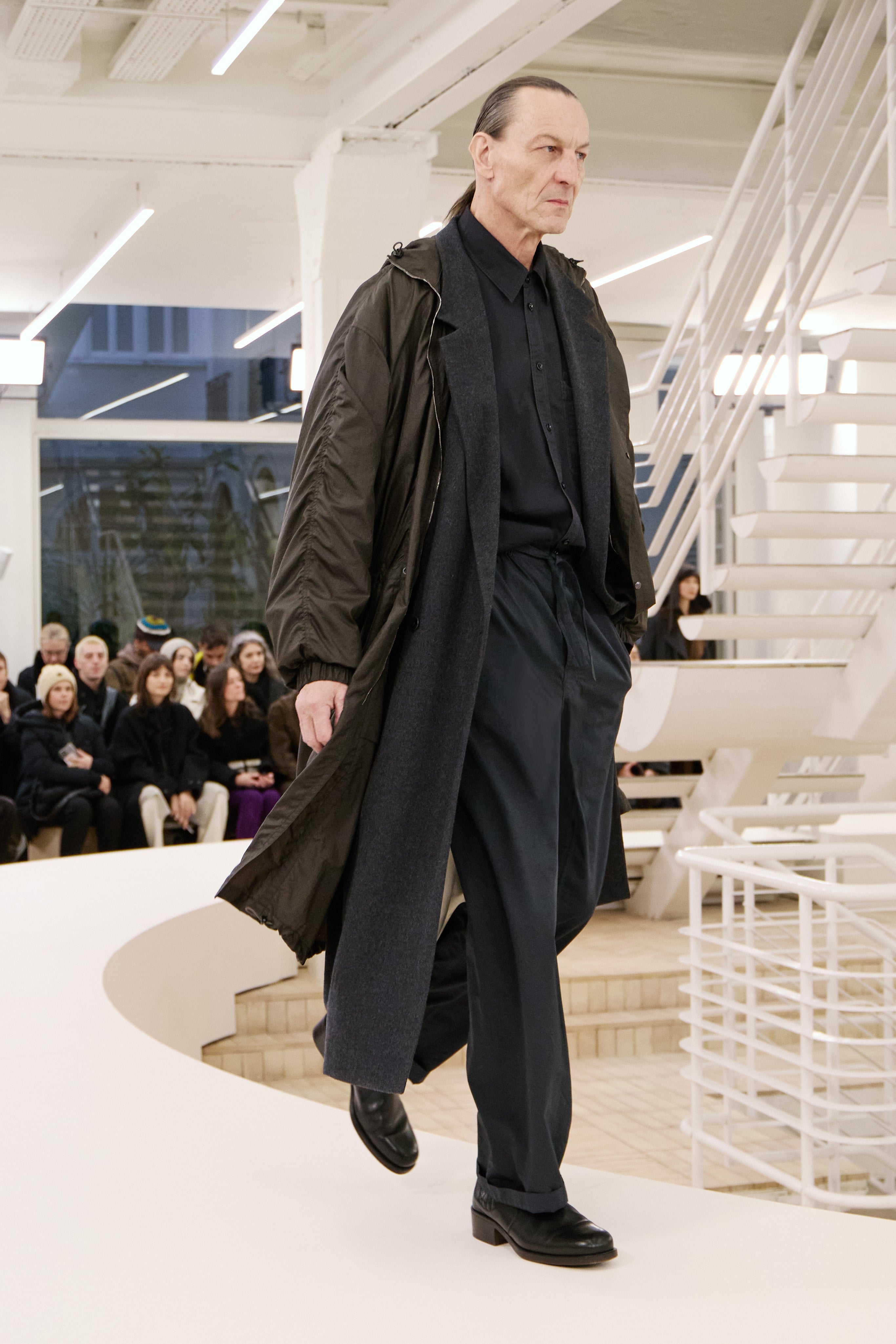 LOOK 22