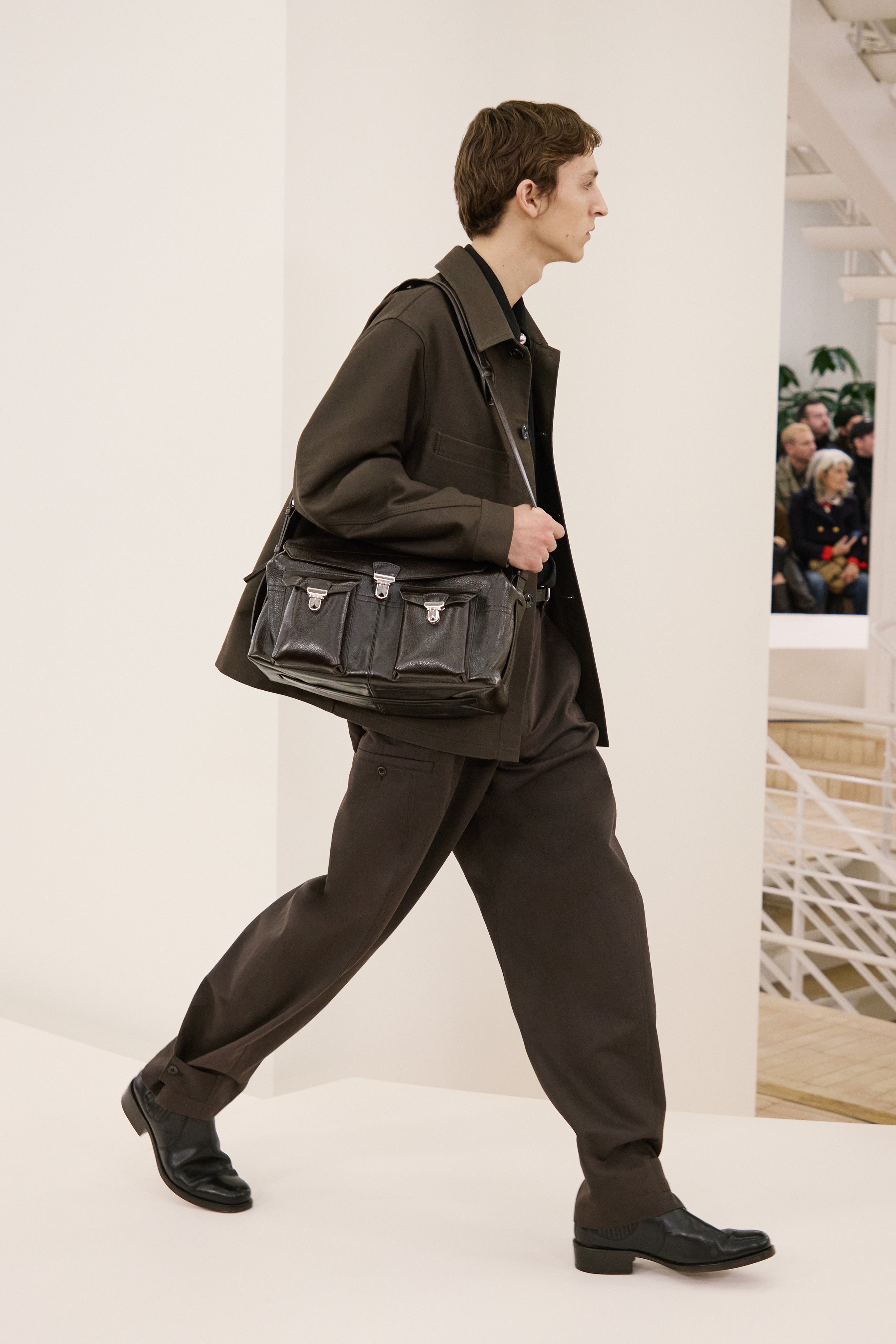 LOOK 42