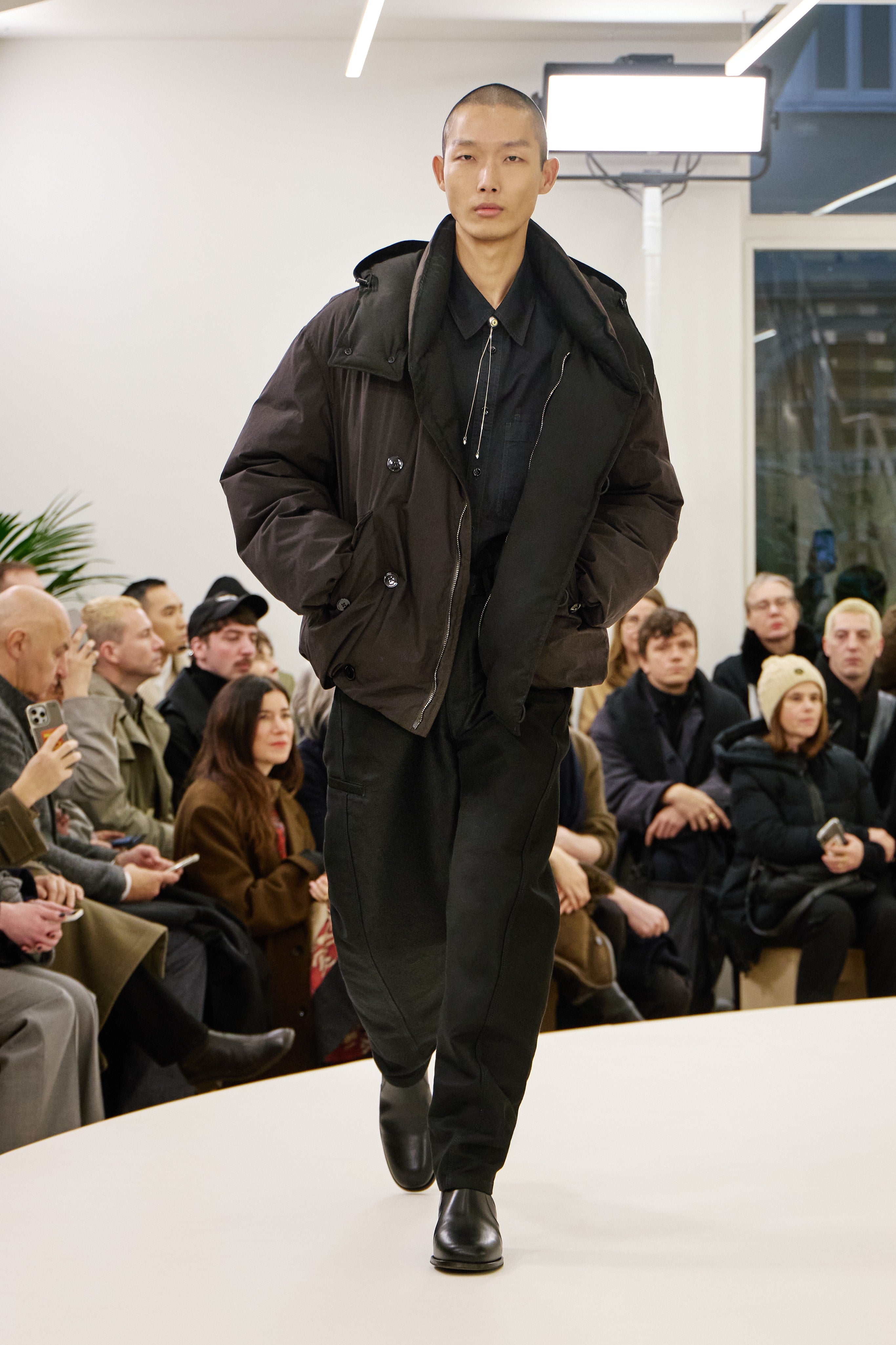 LOOK 43