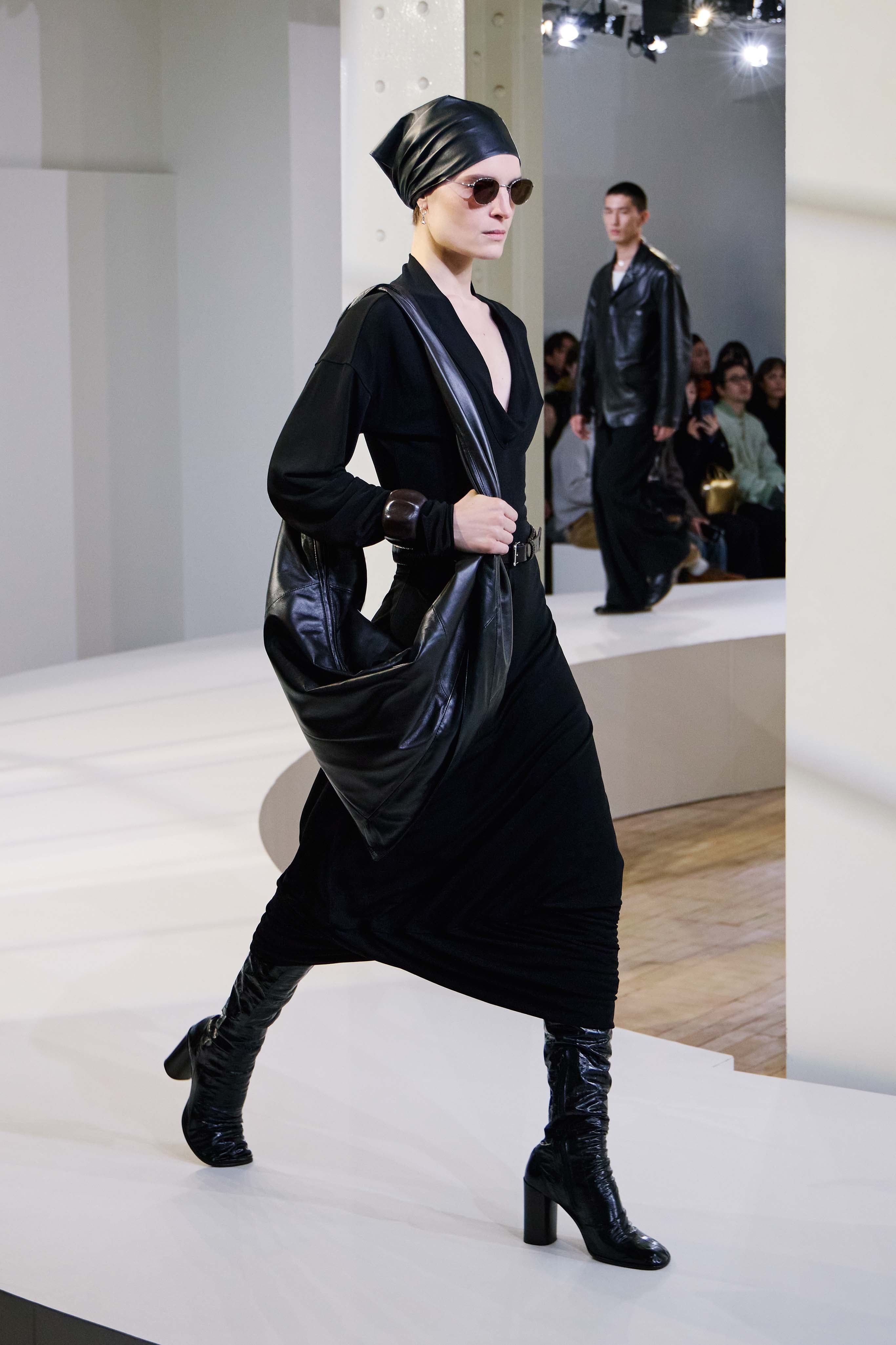 LOOK 2
