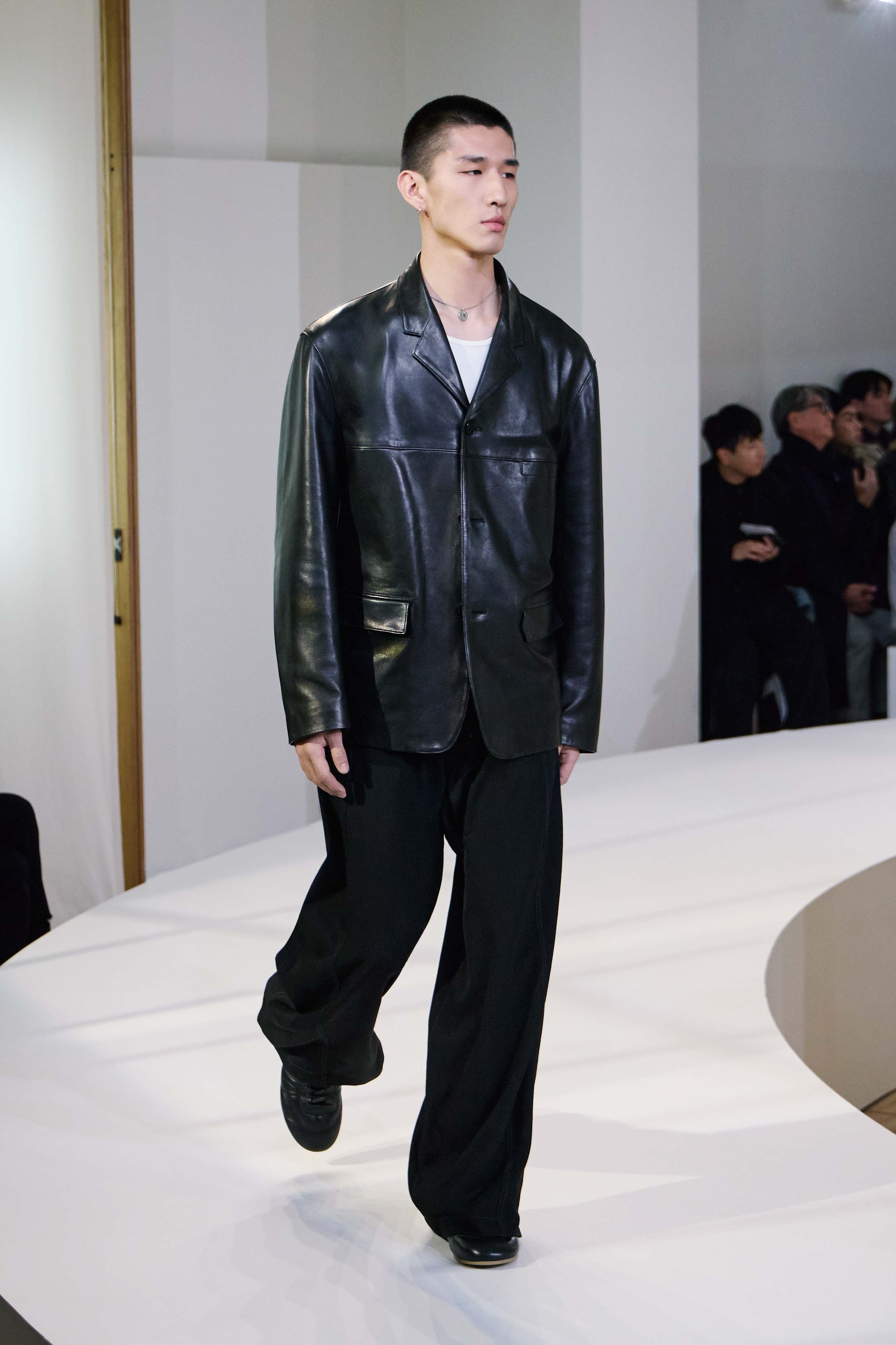 LOOK 3
