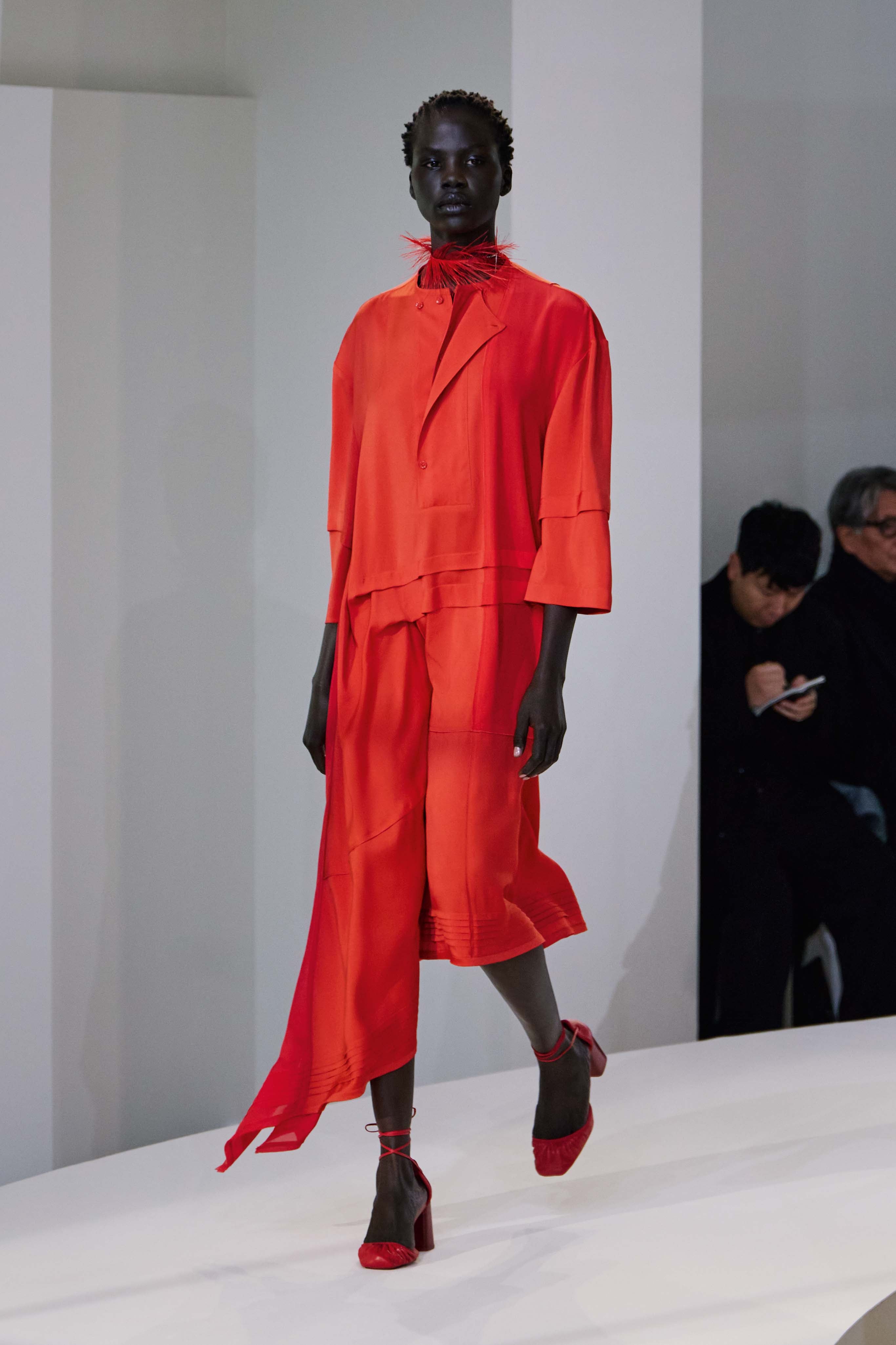 LOOK 11