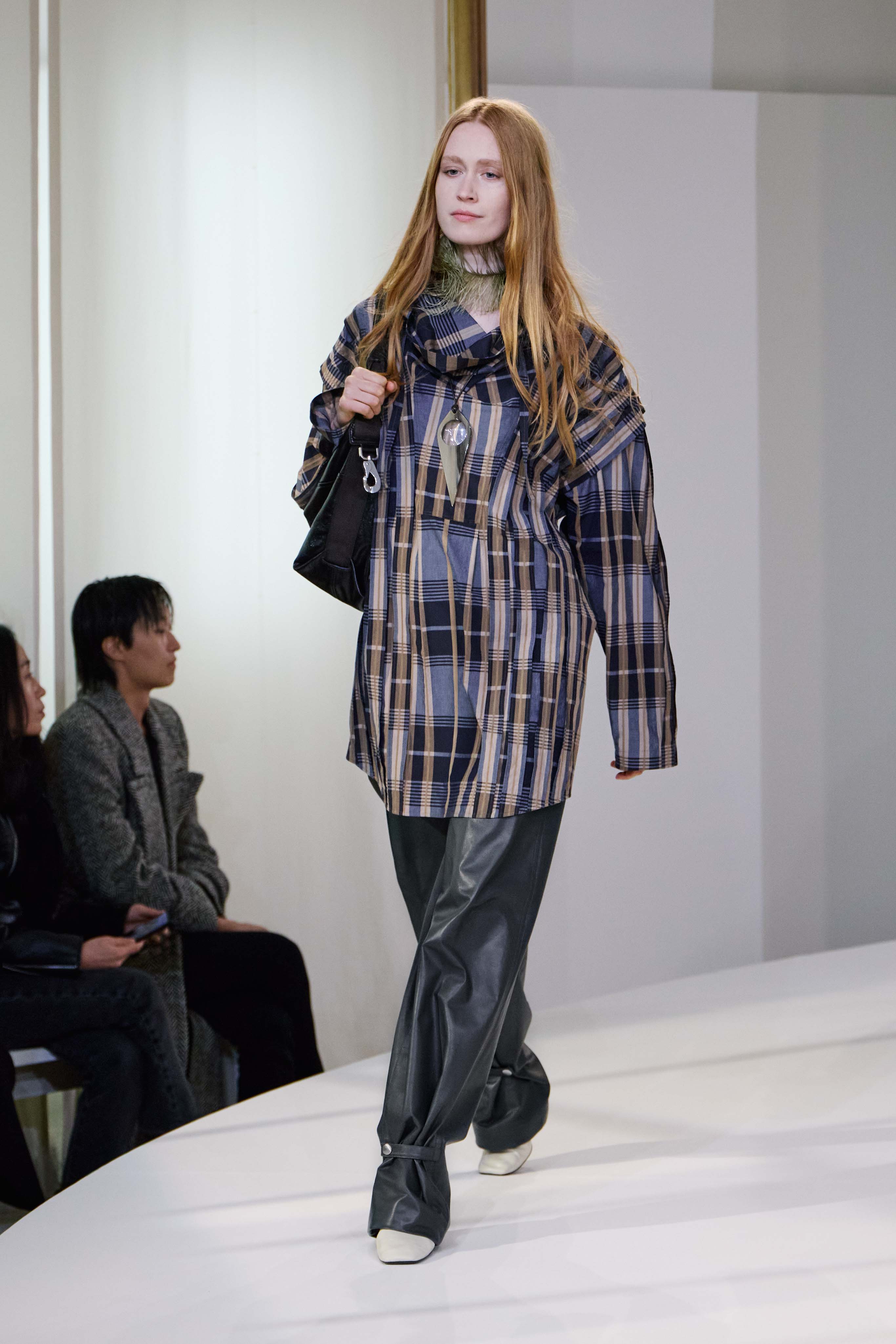 LOOK 14
