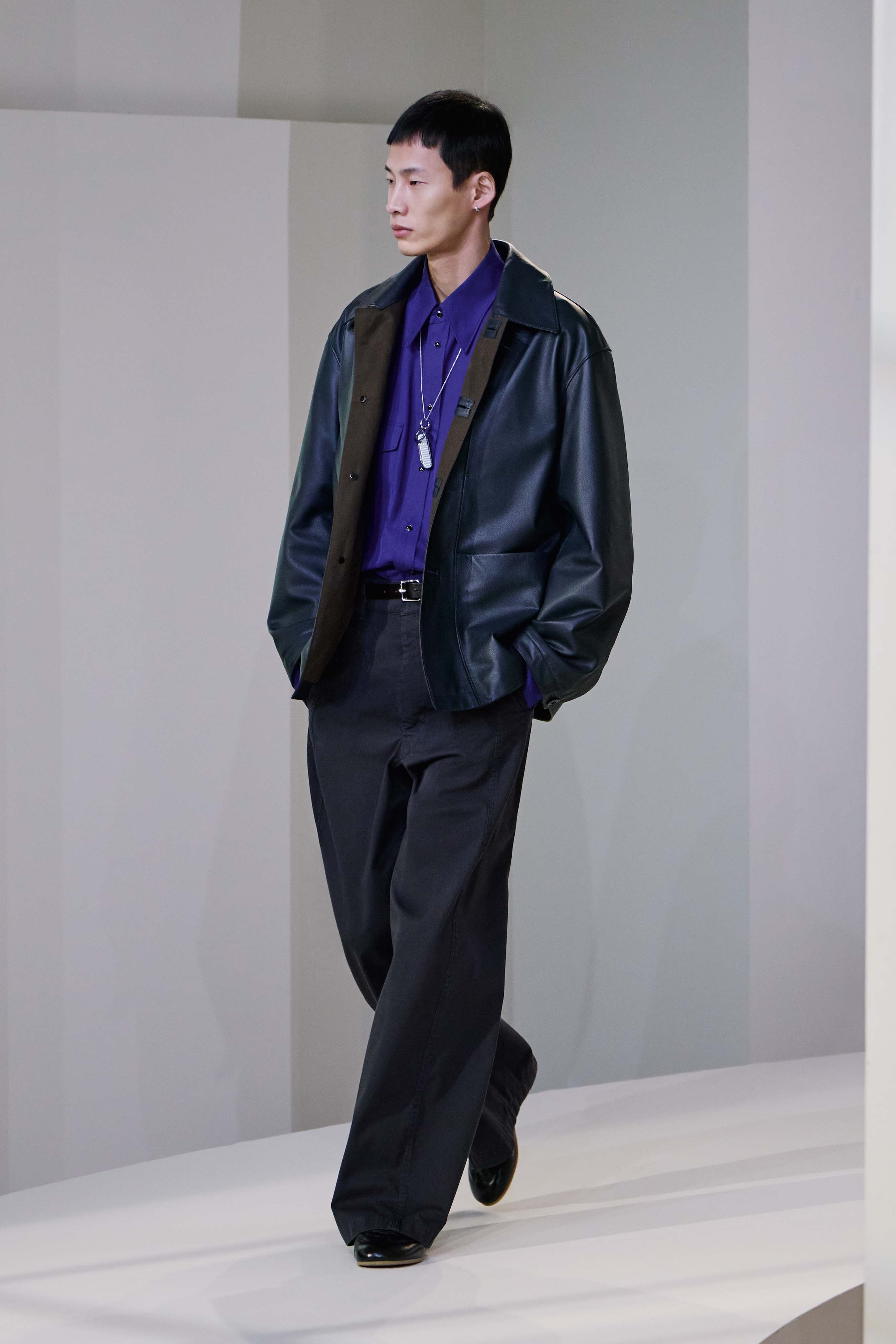 LOOK 22