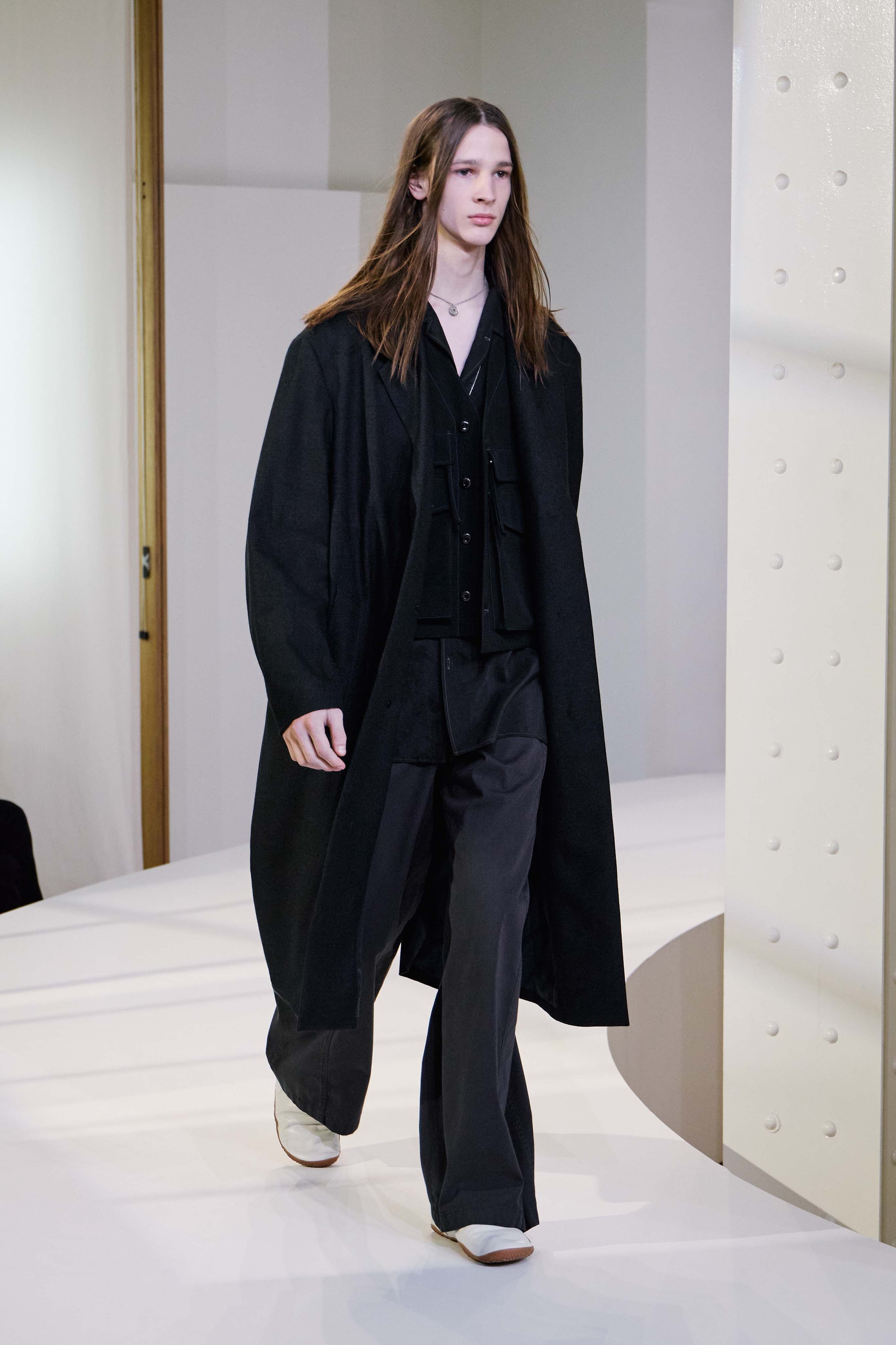 LOOK 28