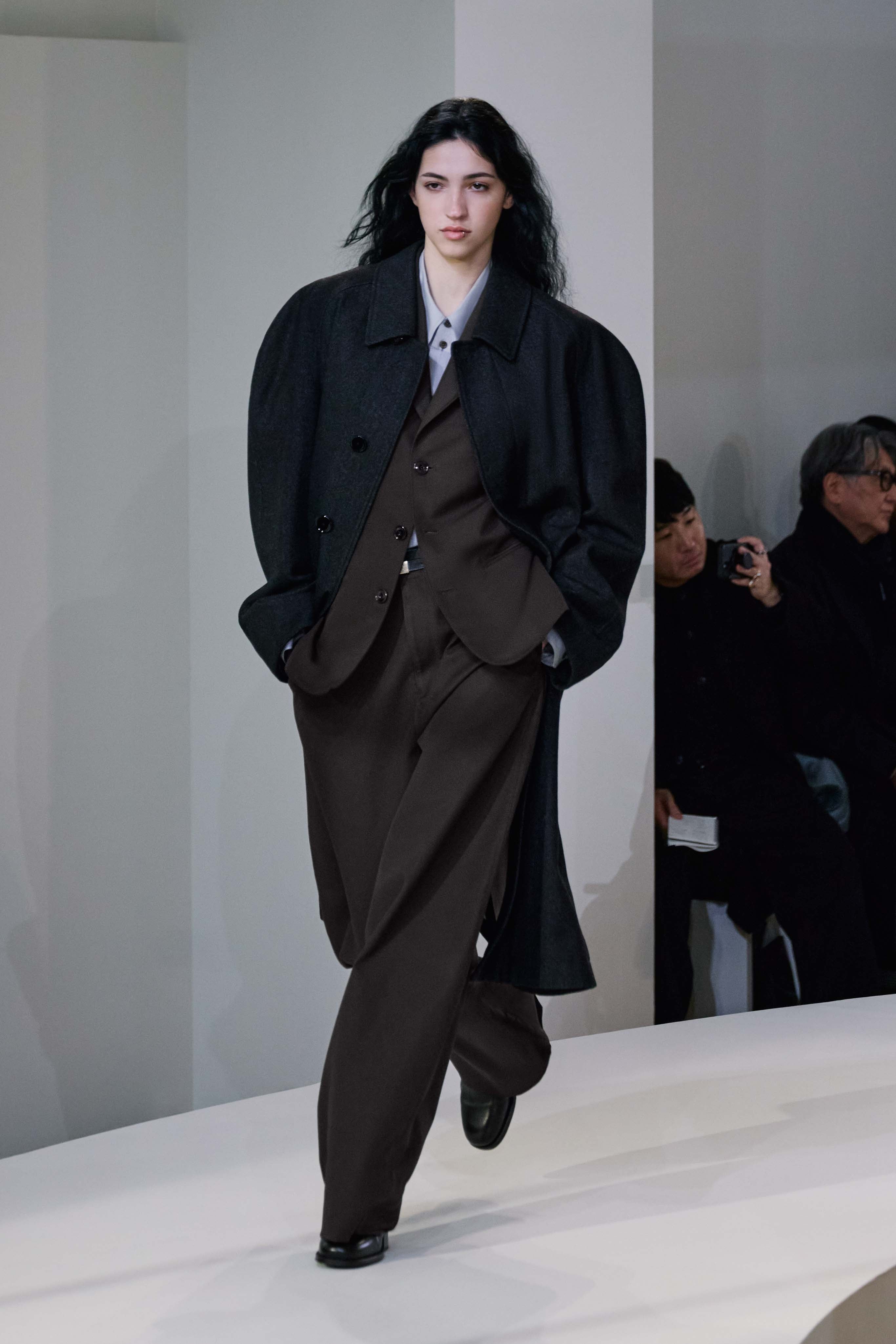 LOOK 29