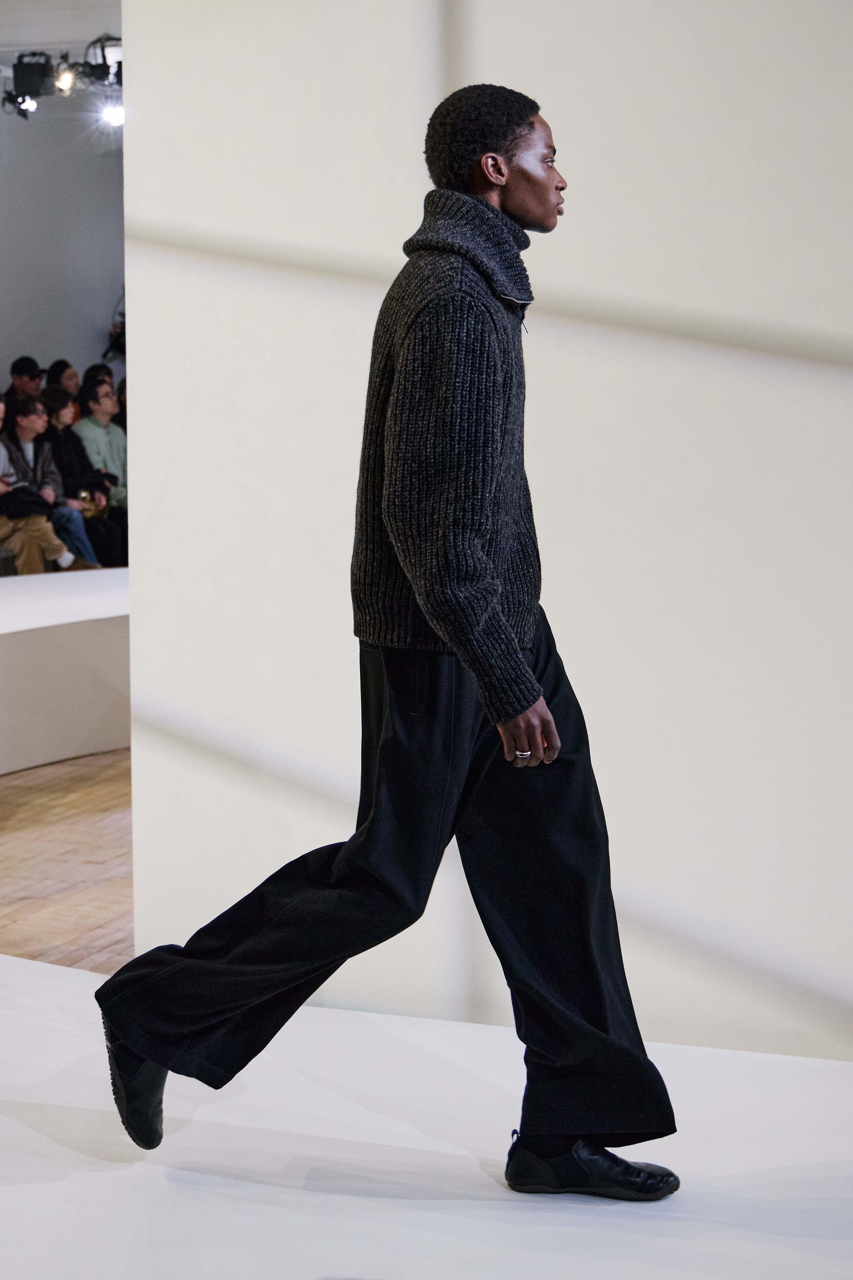 LOOK 35