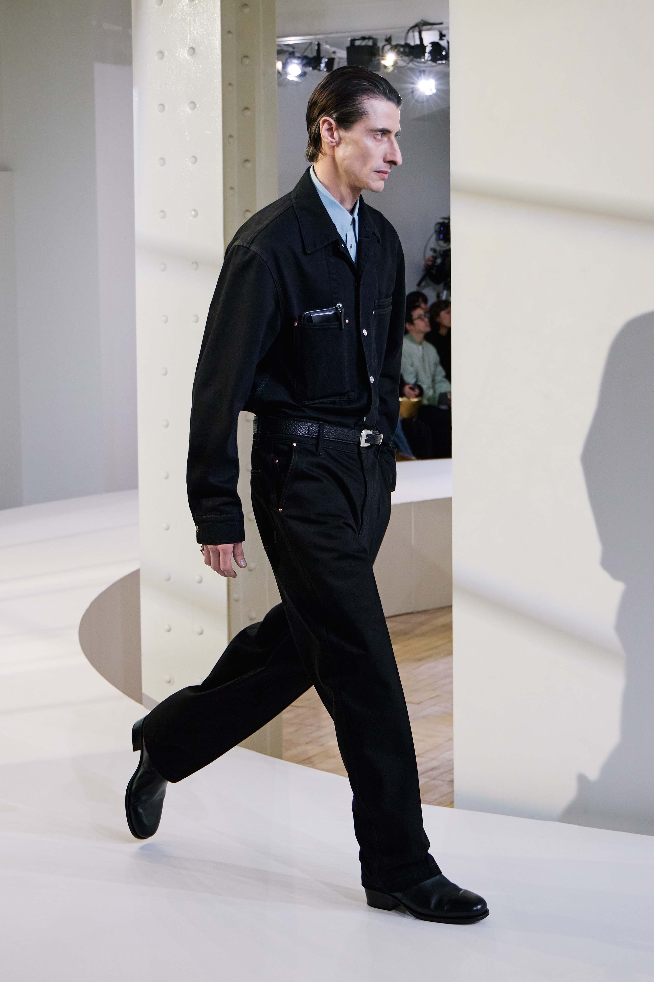 LOOK 50