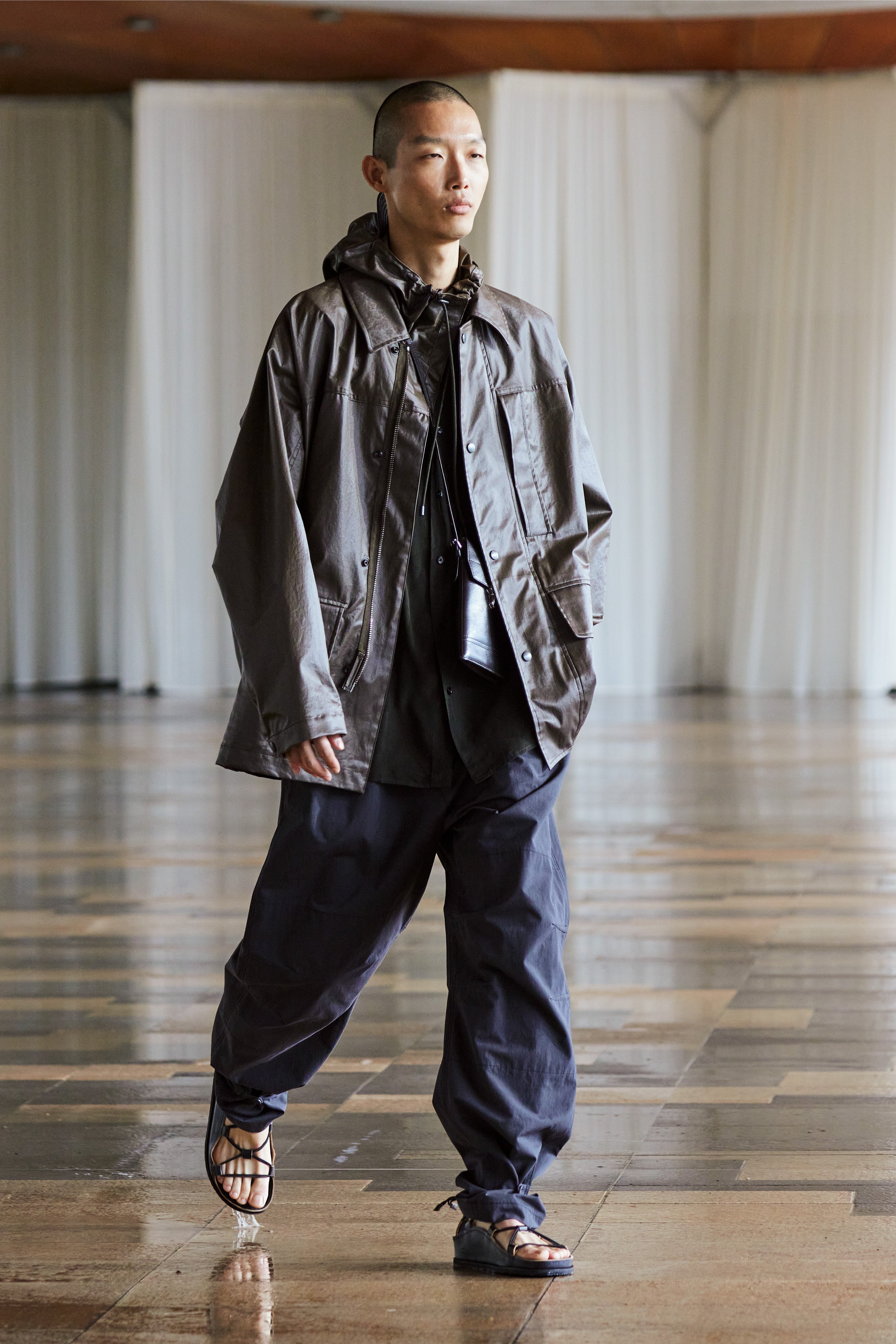 LOOK 2