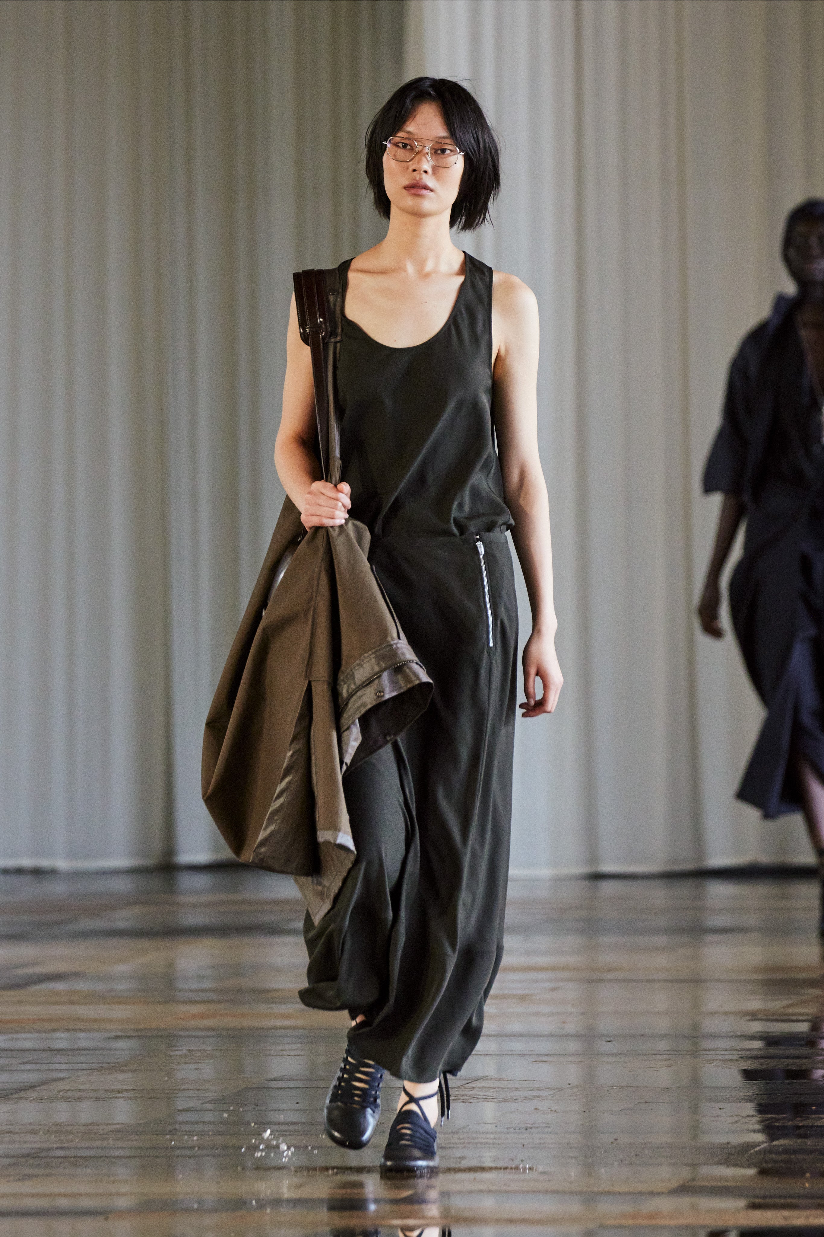 LOOK 4