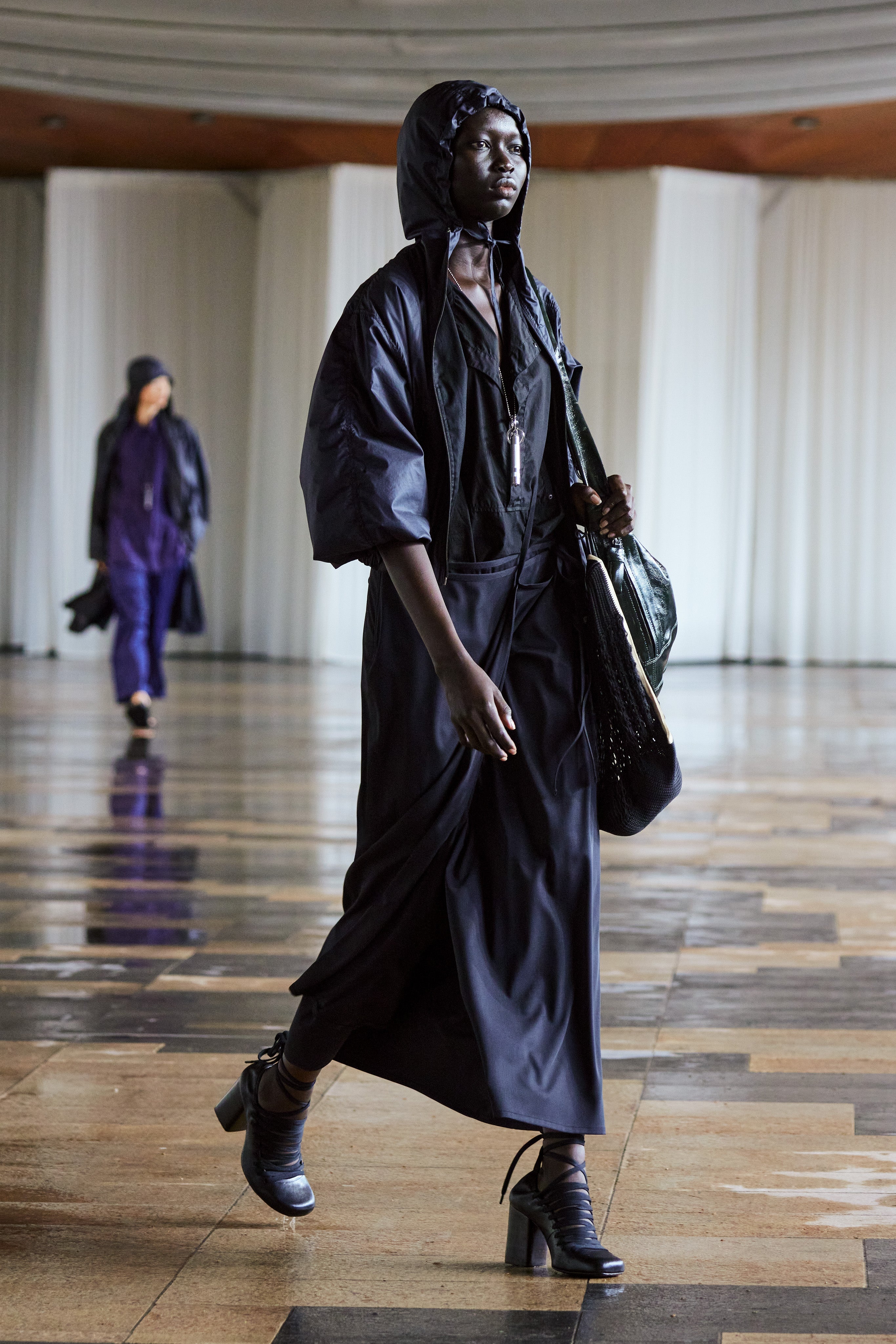 LOOK 5