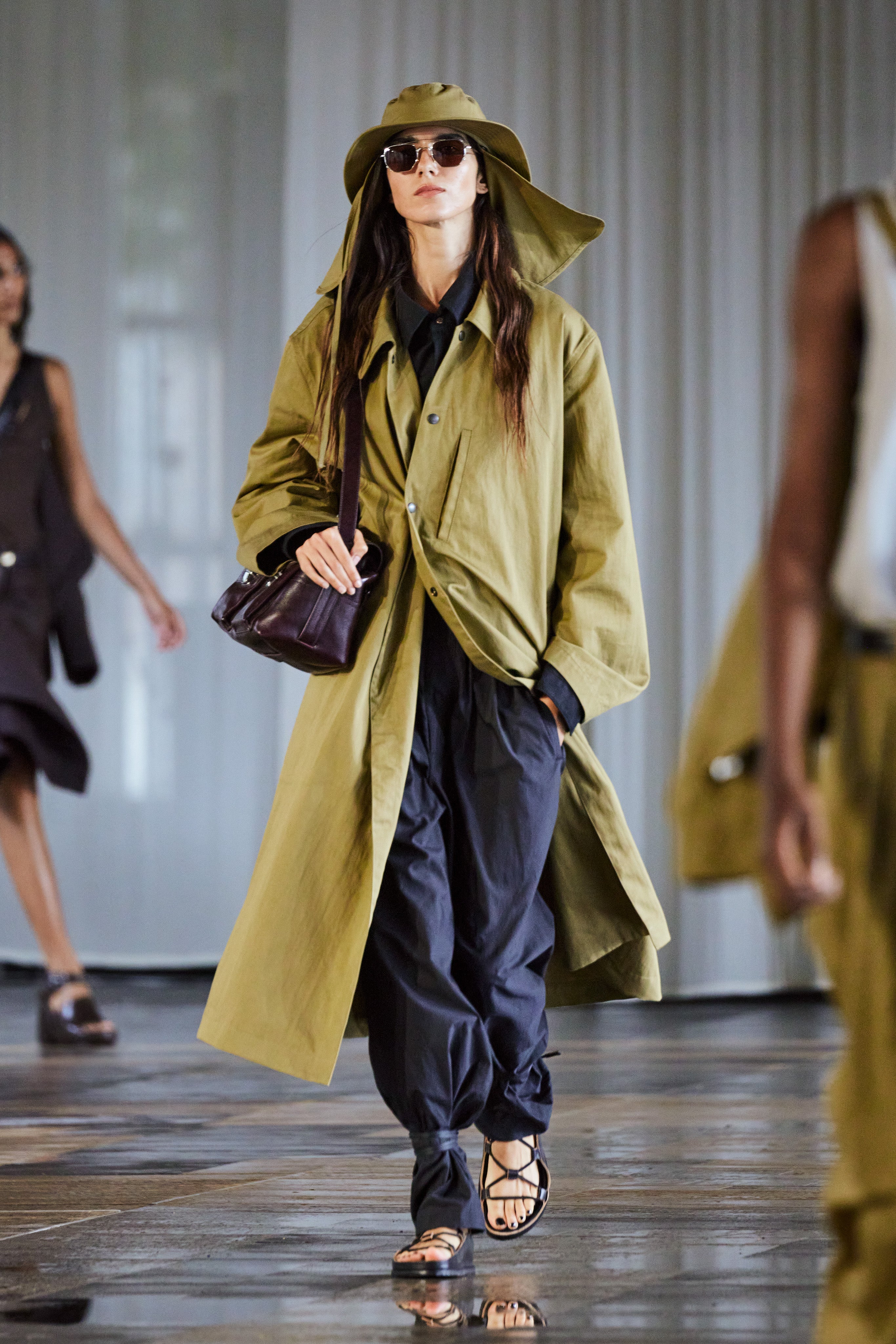 LOOK 11