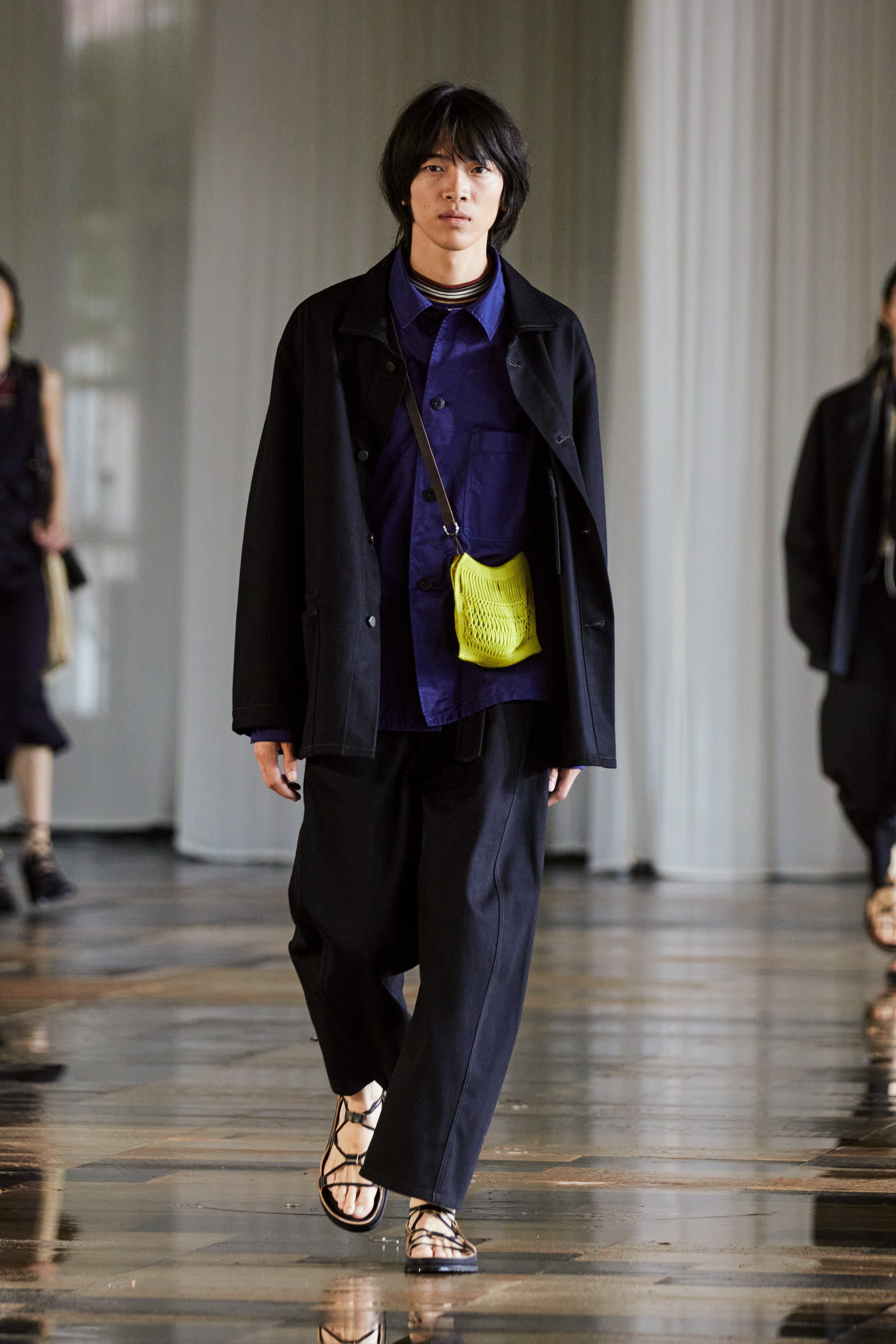 LOOK 24