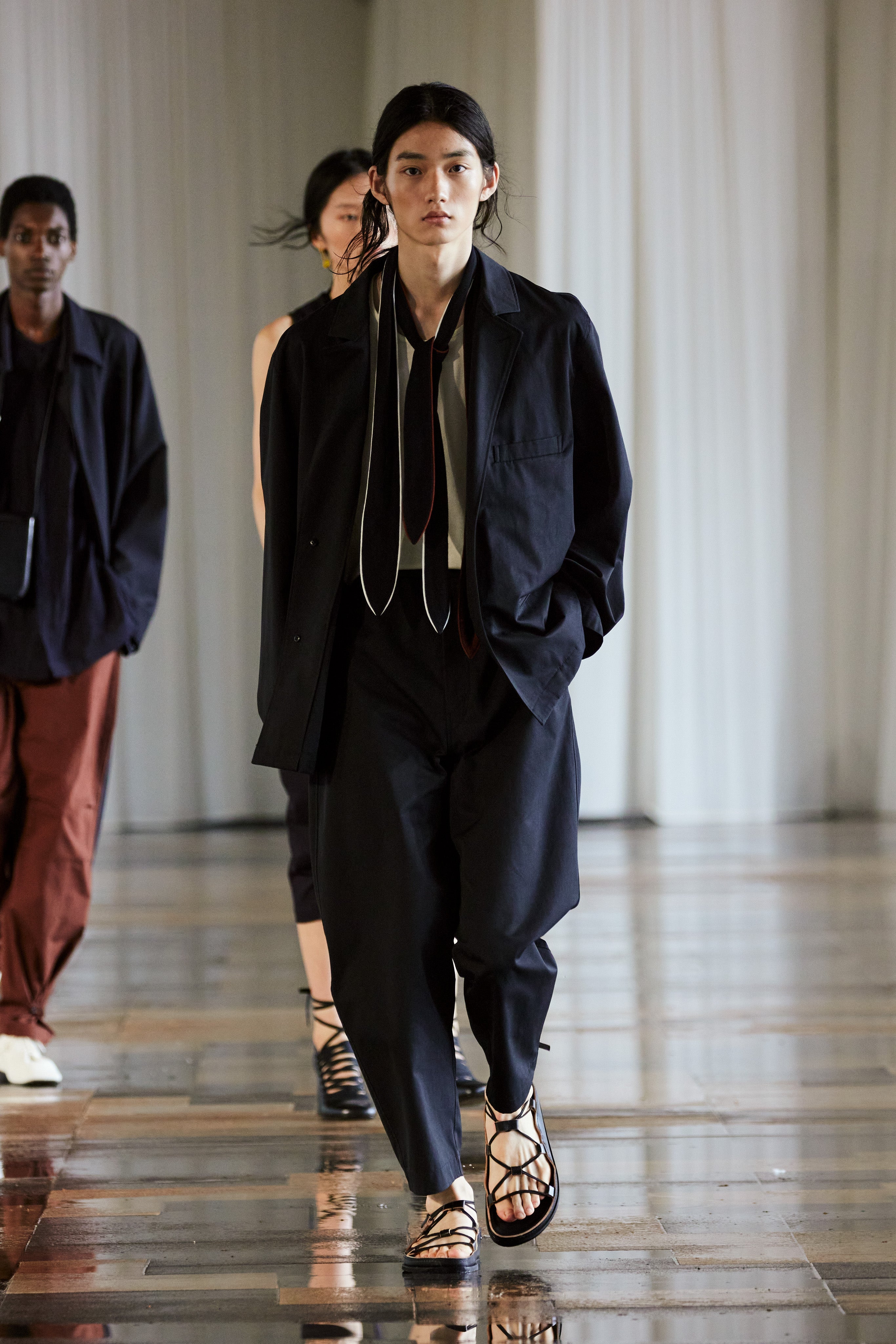LOOK 25