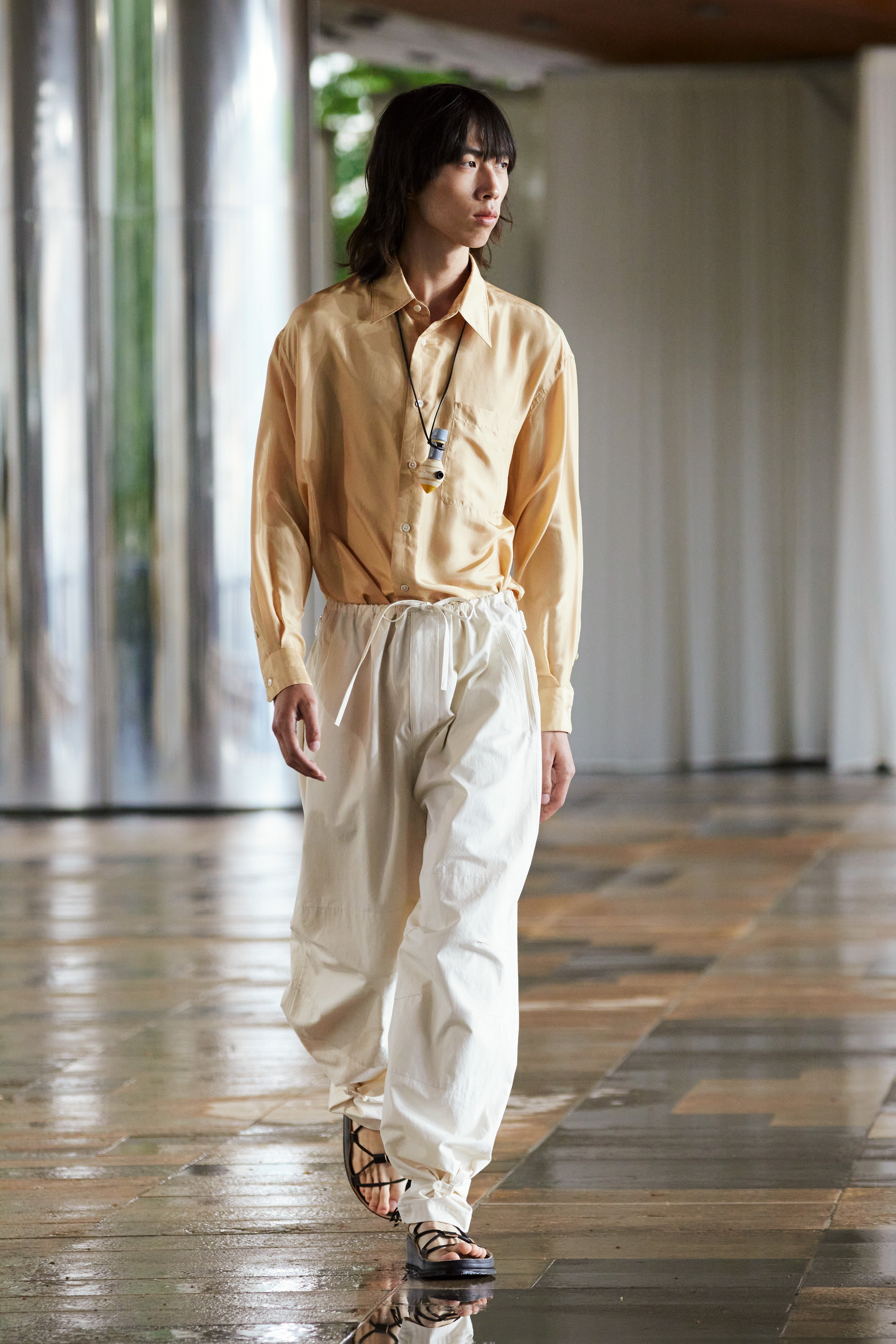 LOOK 46