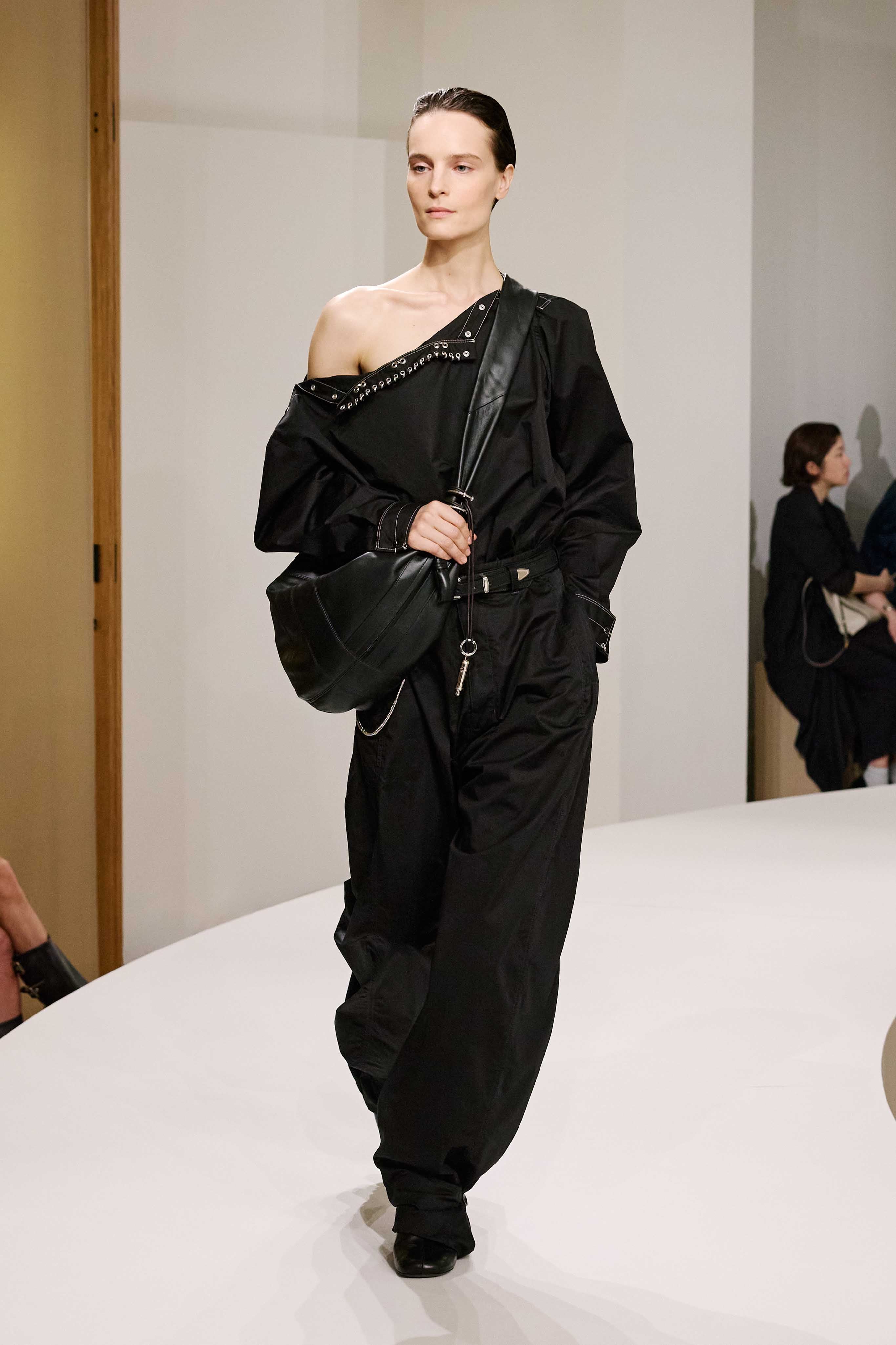 LOOK 12