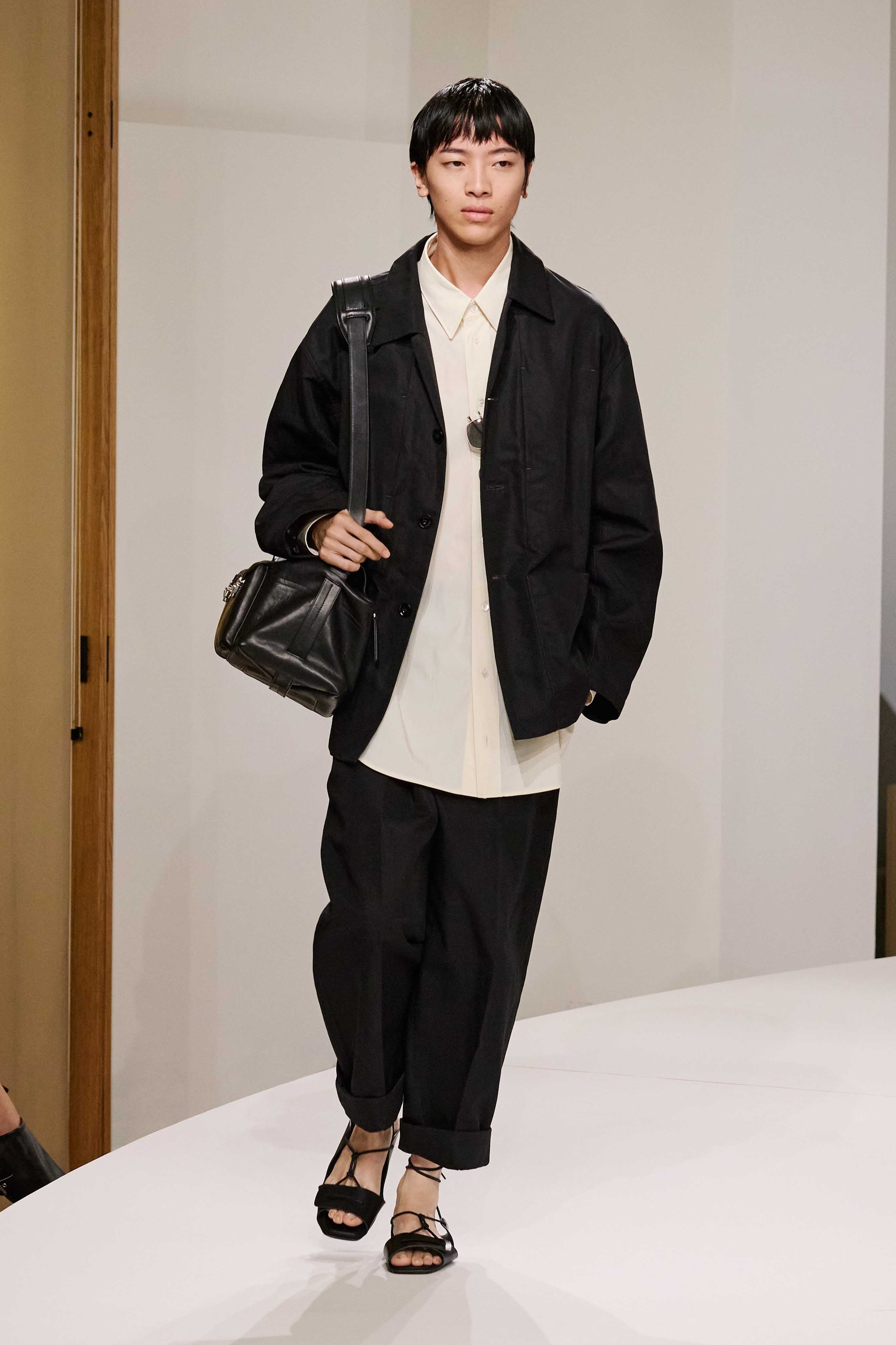 LOOK 21