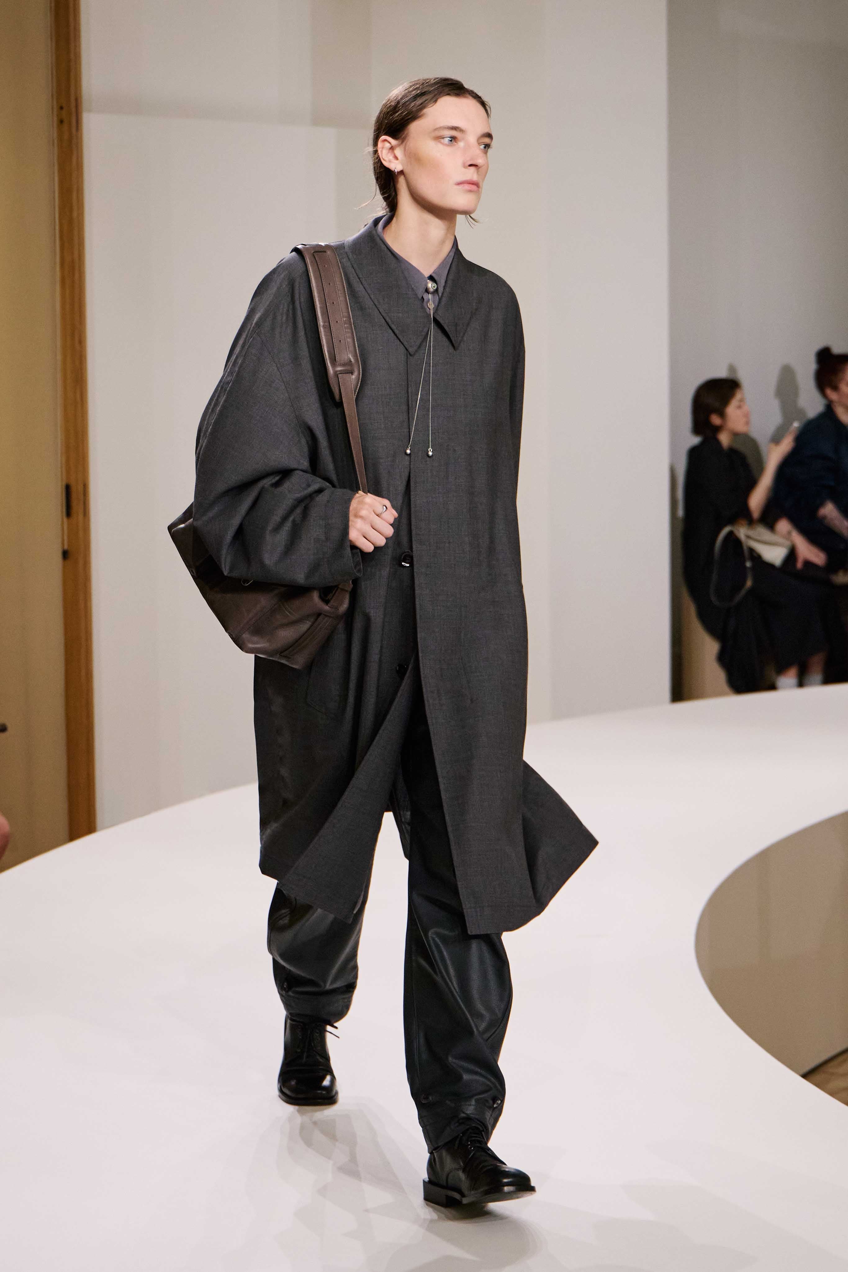 LOOK 39