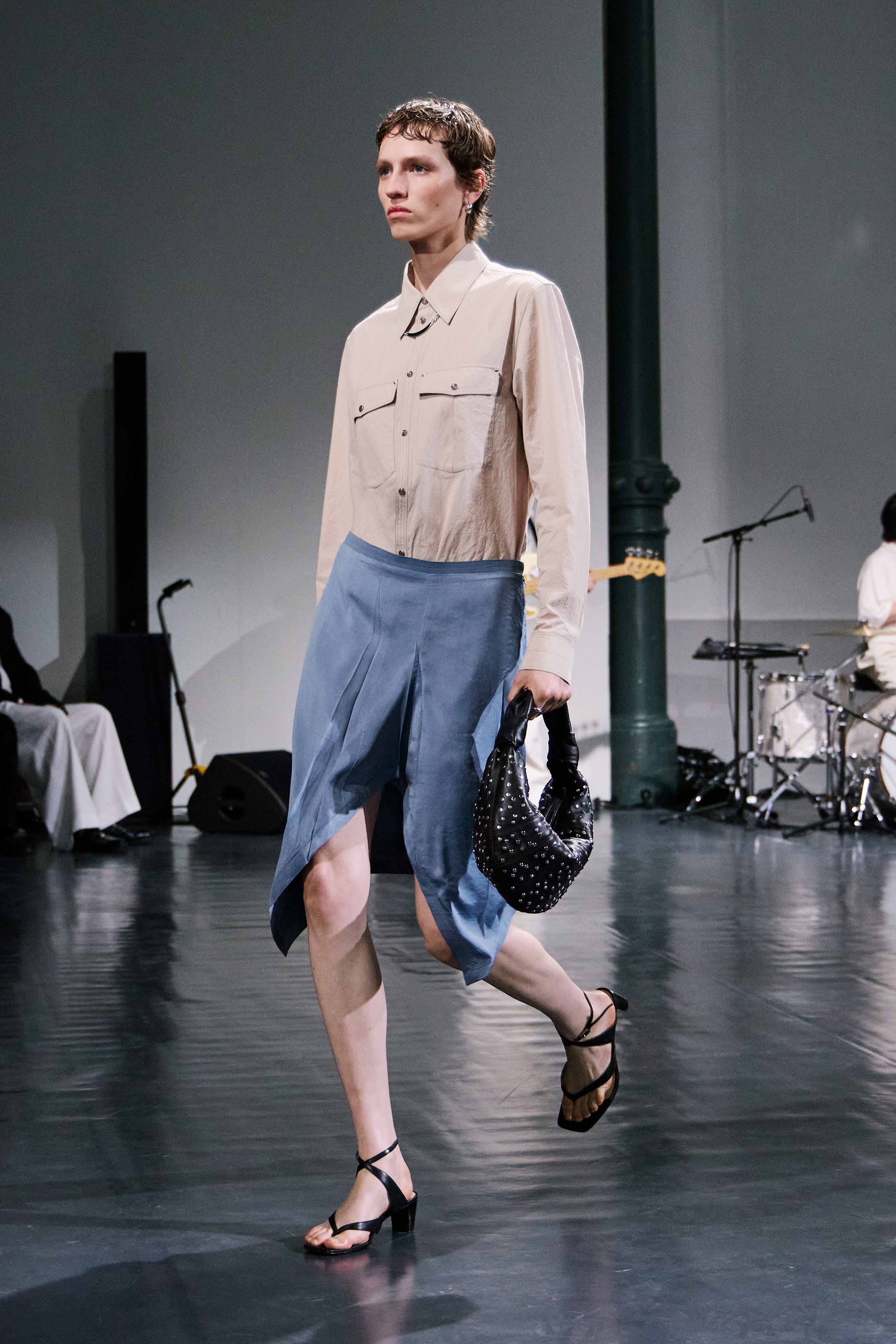 LOOK 3