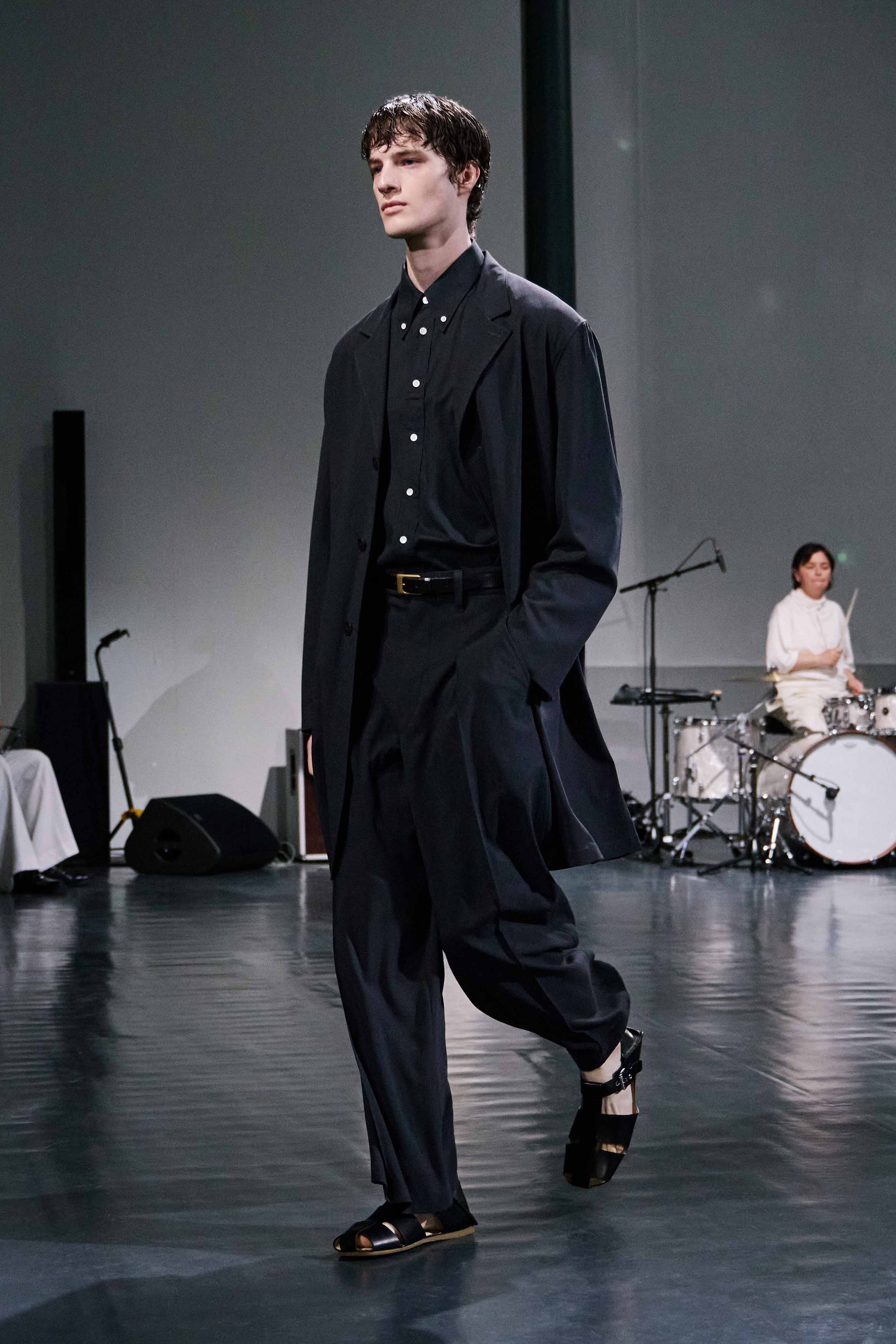 LOOK 4