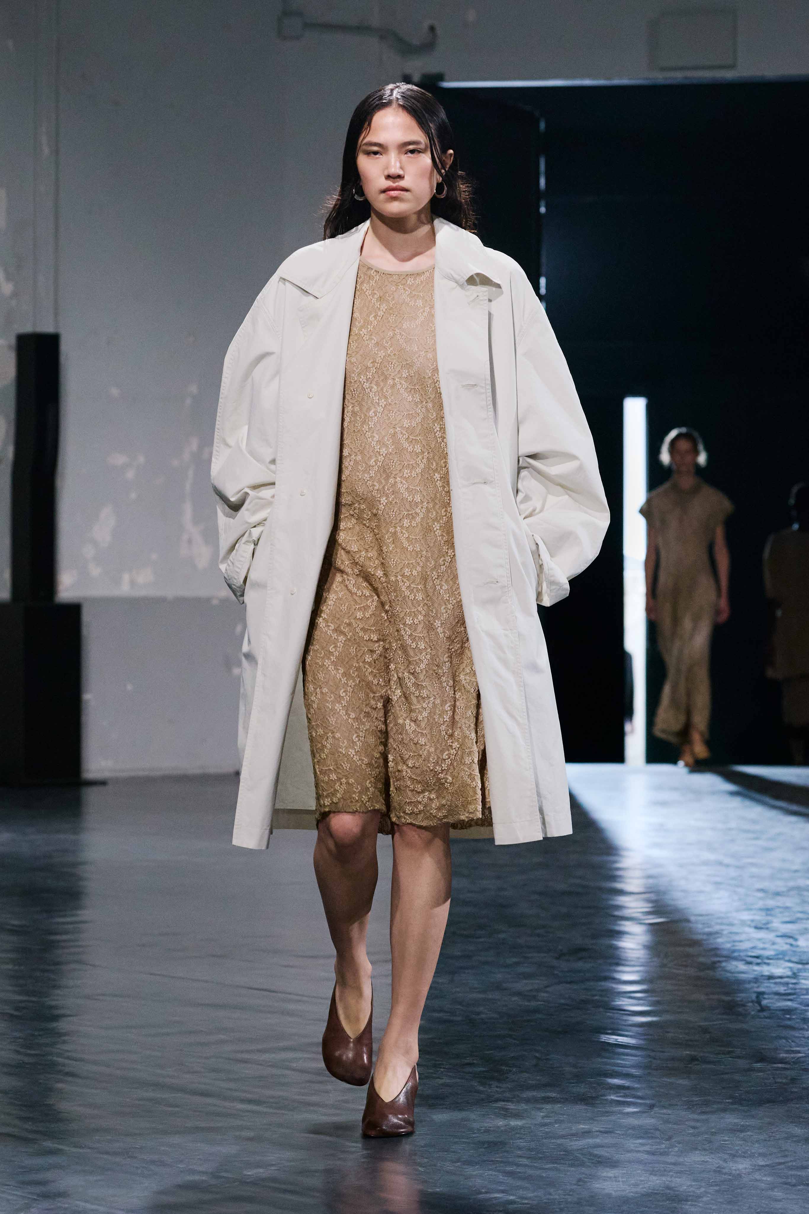 LOOK 11