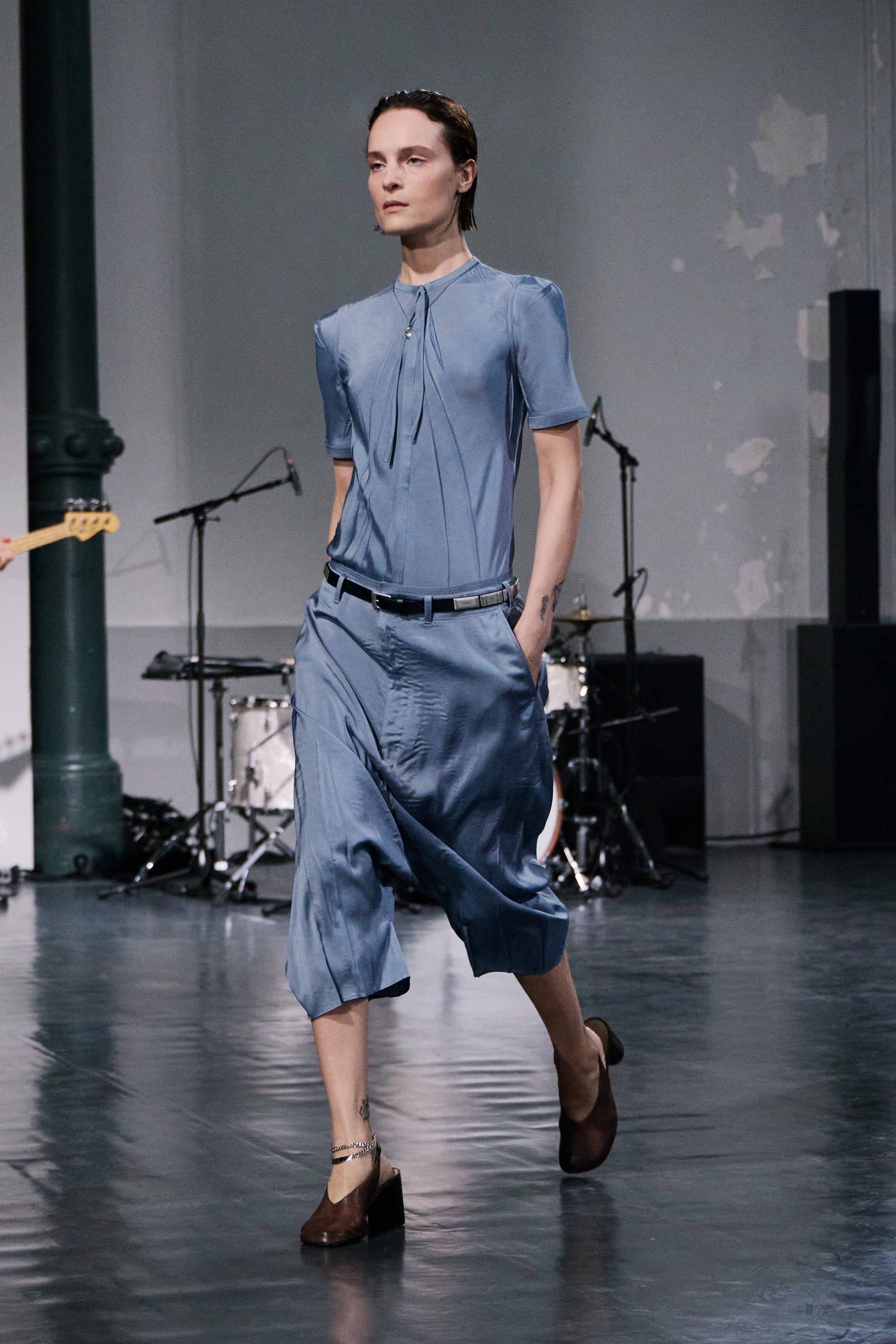 LOOK 15