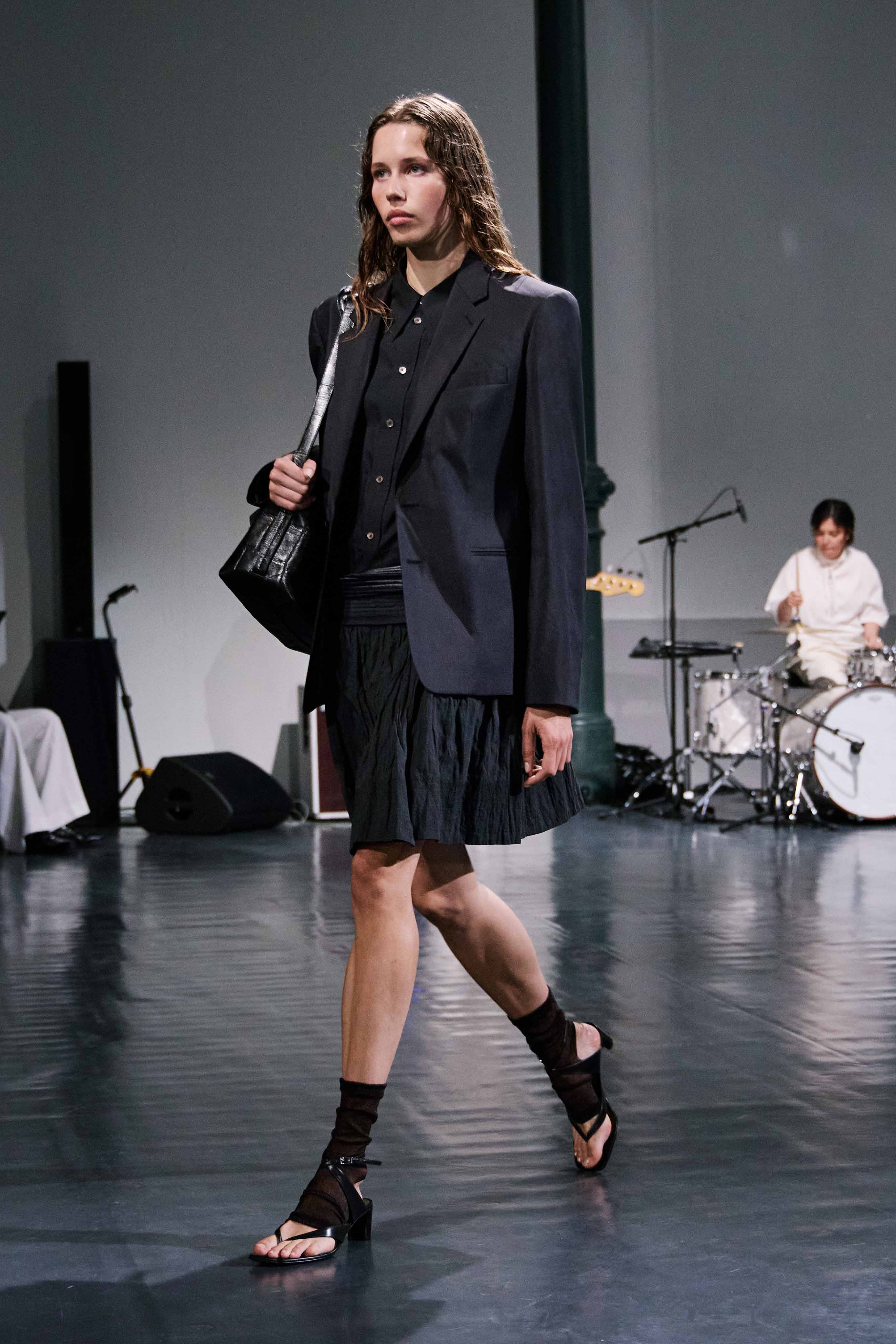 LOOK 23