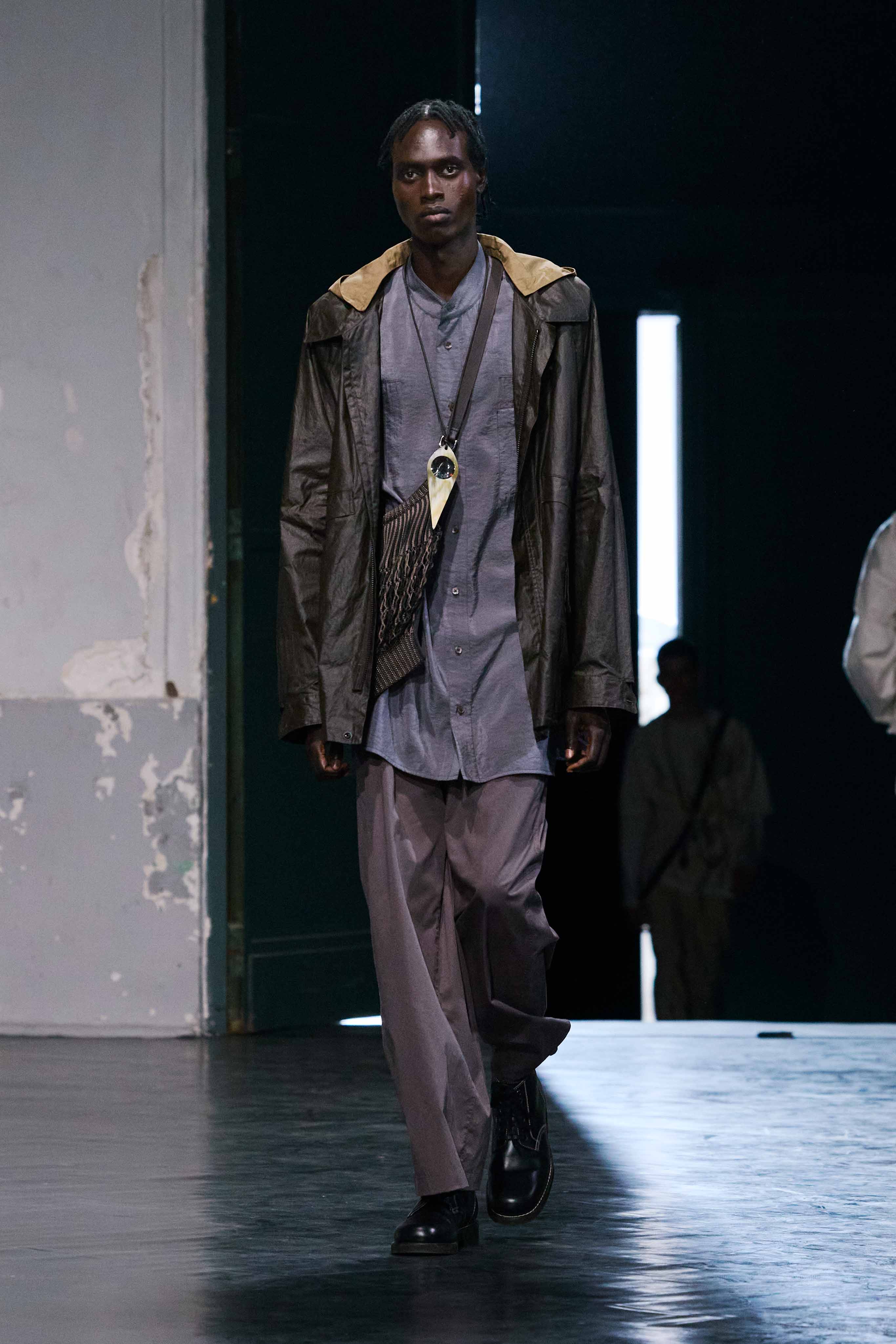 LOOK 35