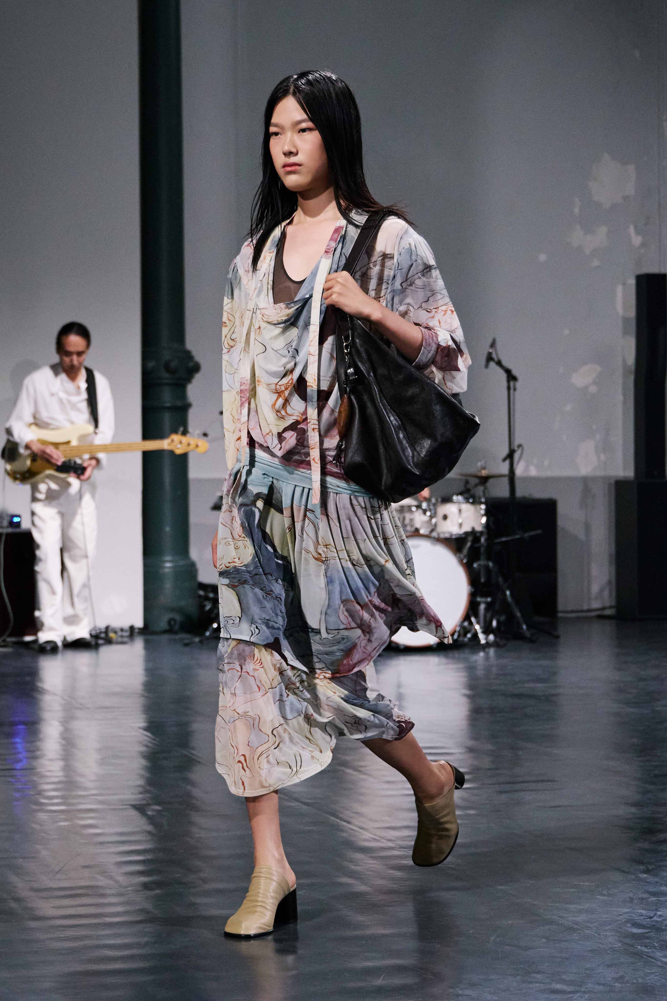 LOOK 39
