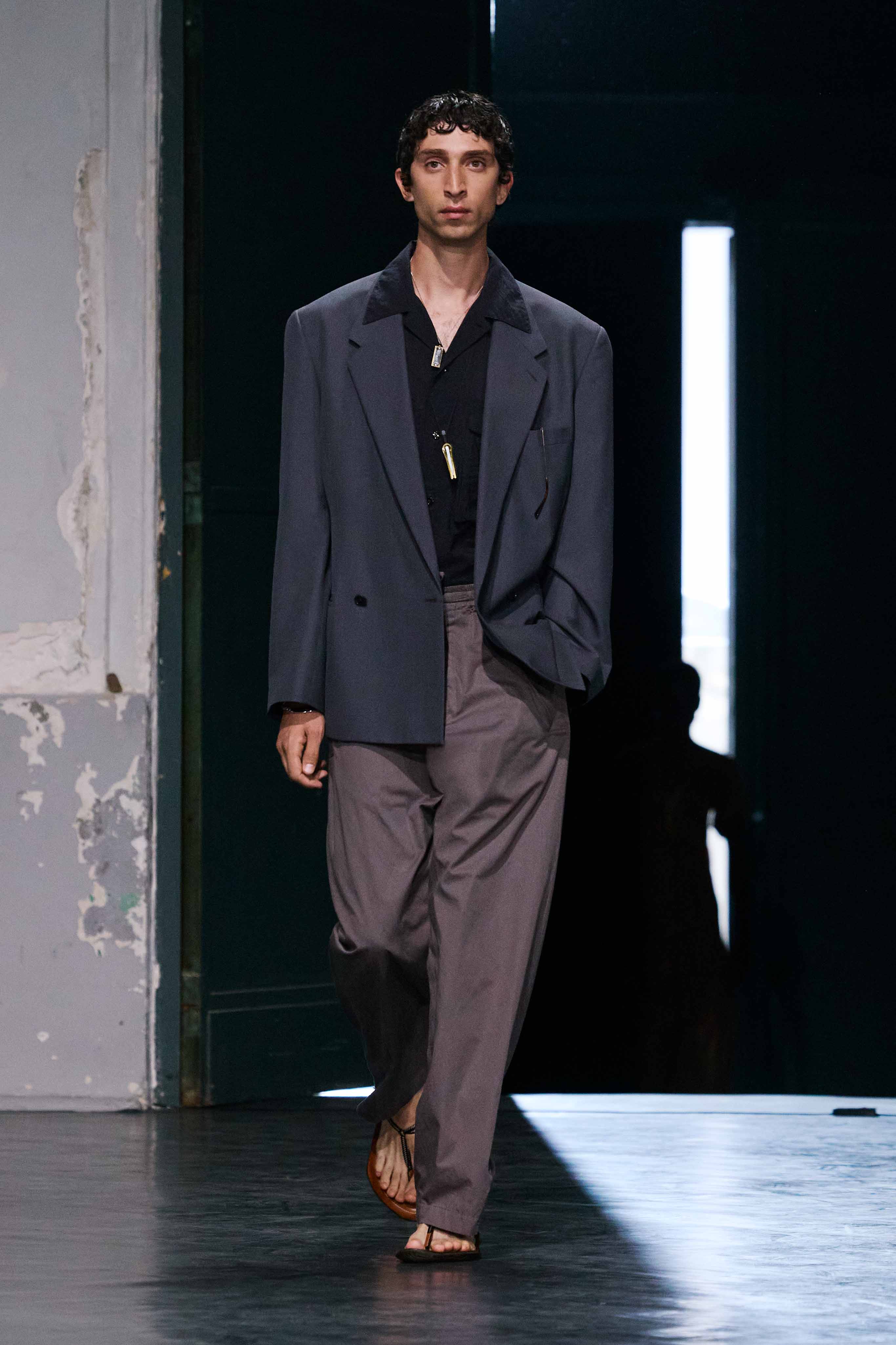 LOOK 47
