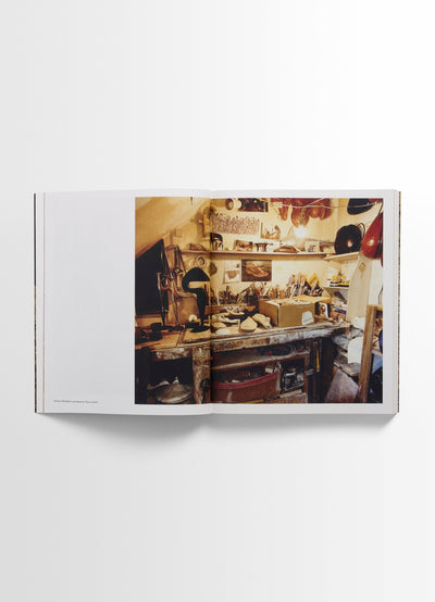 CARLOS PEÑAFIEL BOOK