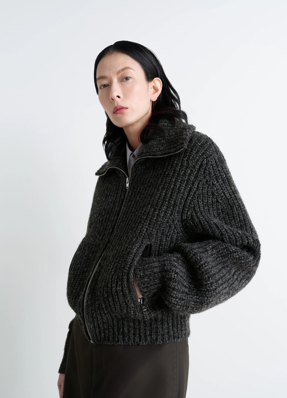 ZIPPED CARDIGAN