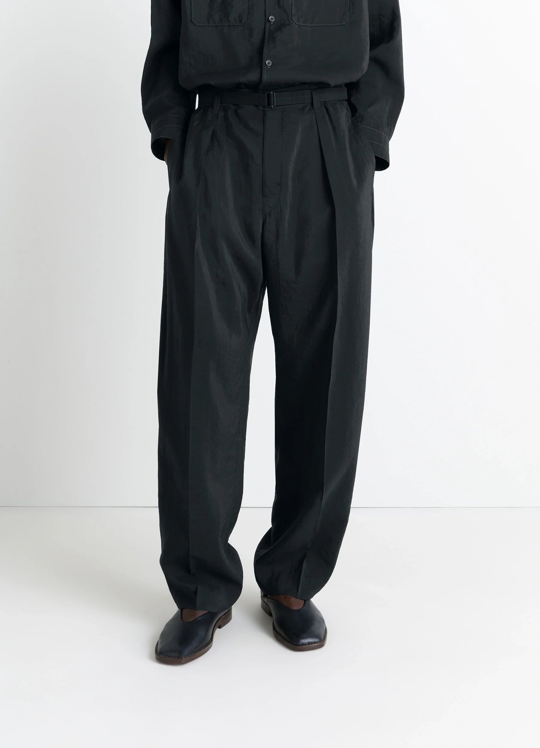 BELTED RELAXED PANTS